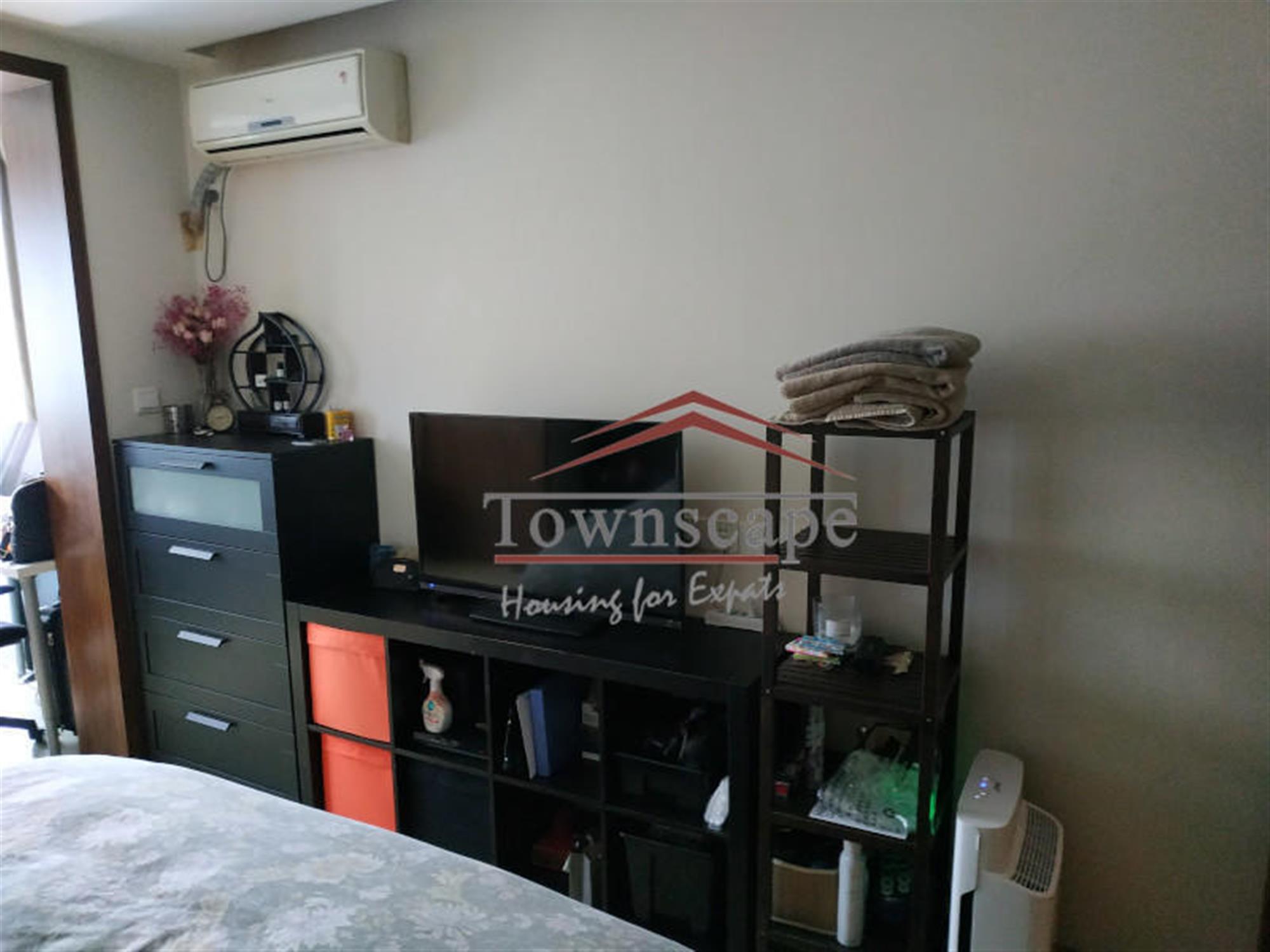 Large Bedroom Spacious Cozy XTD Apartment with Big Balcony for Rent in Shanghai