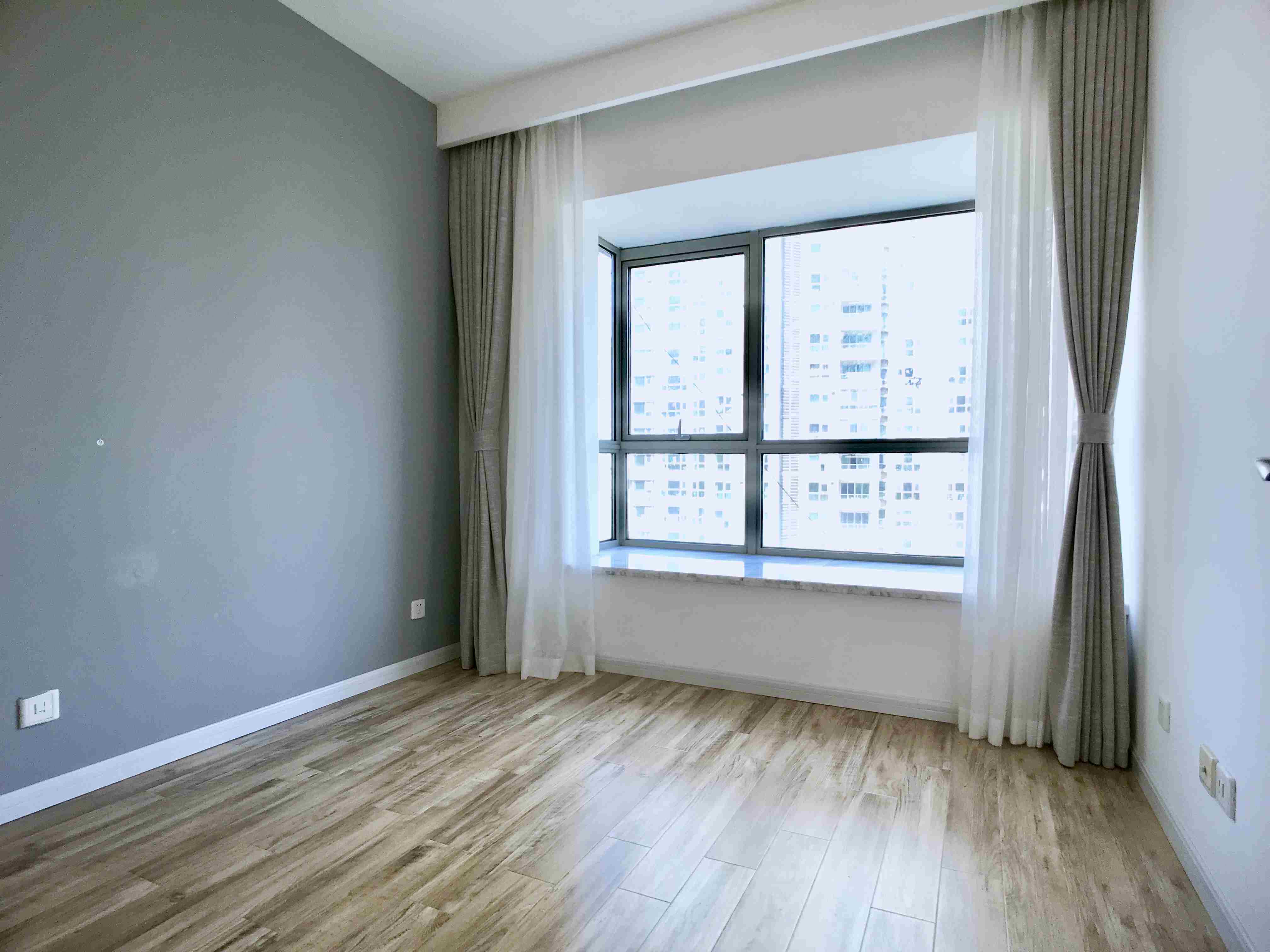 Big rooms Modern Spacious 8 Park Ave Apartment for Rent in Shanghai