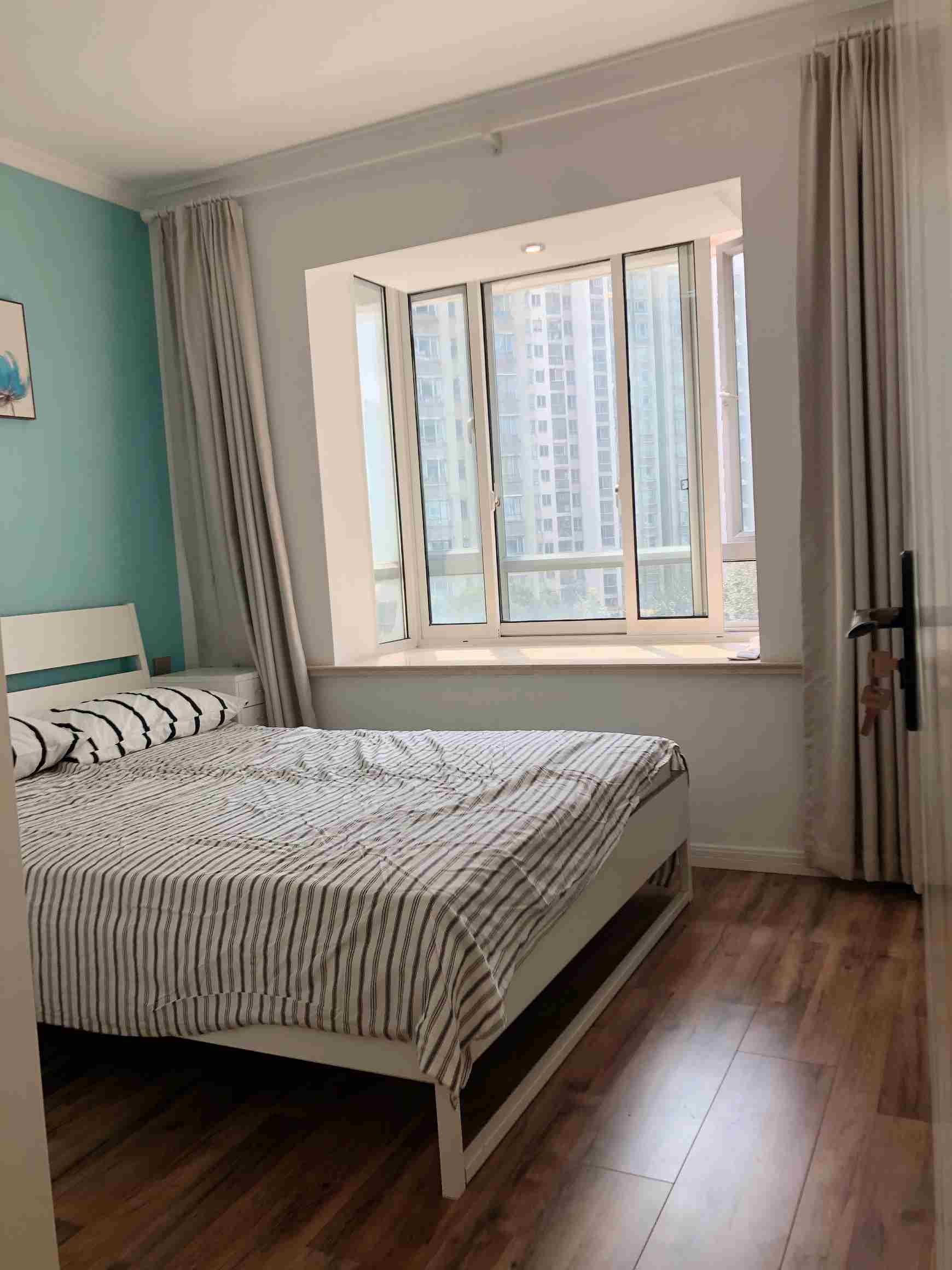 nice floors Spacious Jing’an Apartment for Rent in Shanghai
