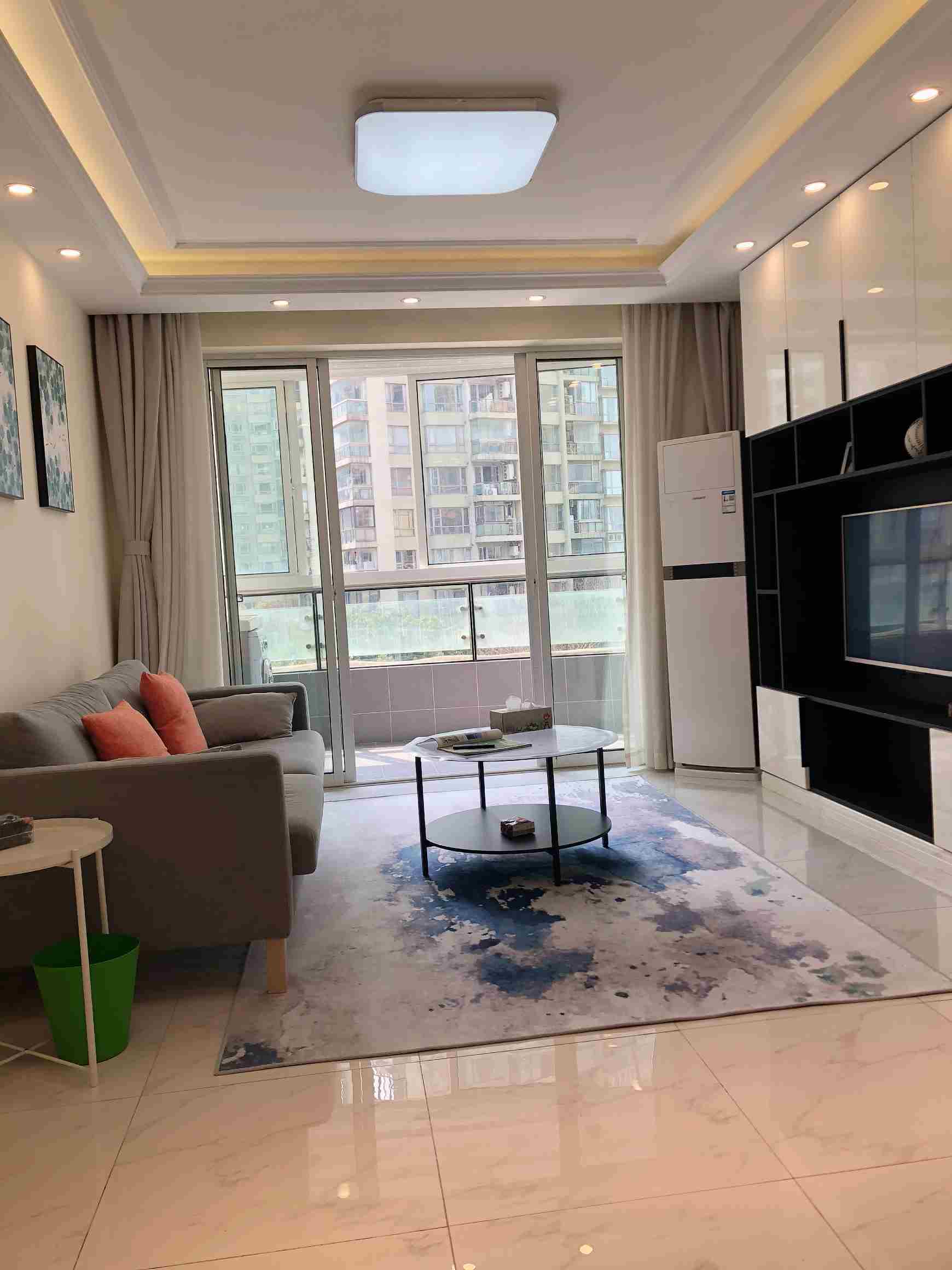 Stylish decor Spacious Jing’an Apartment for Rent in Shanghai