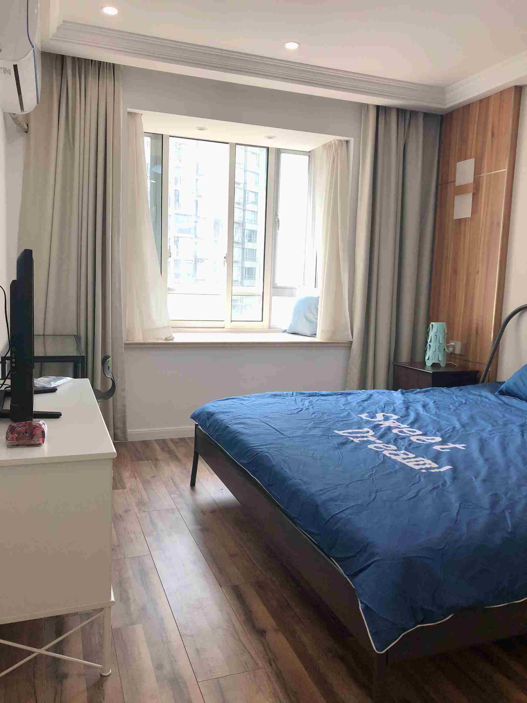 bright room Spacious Jing’an Apartment for Rent in Shanghai