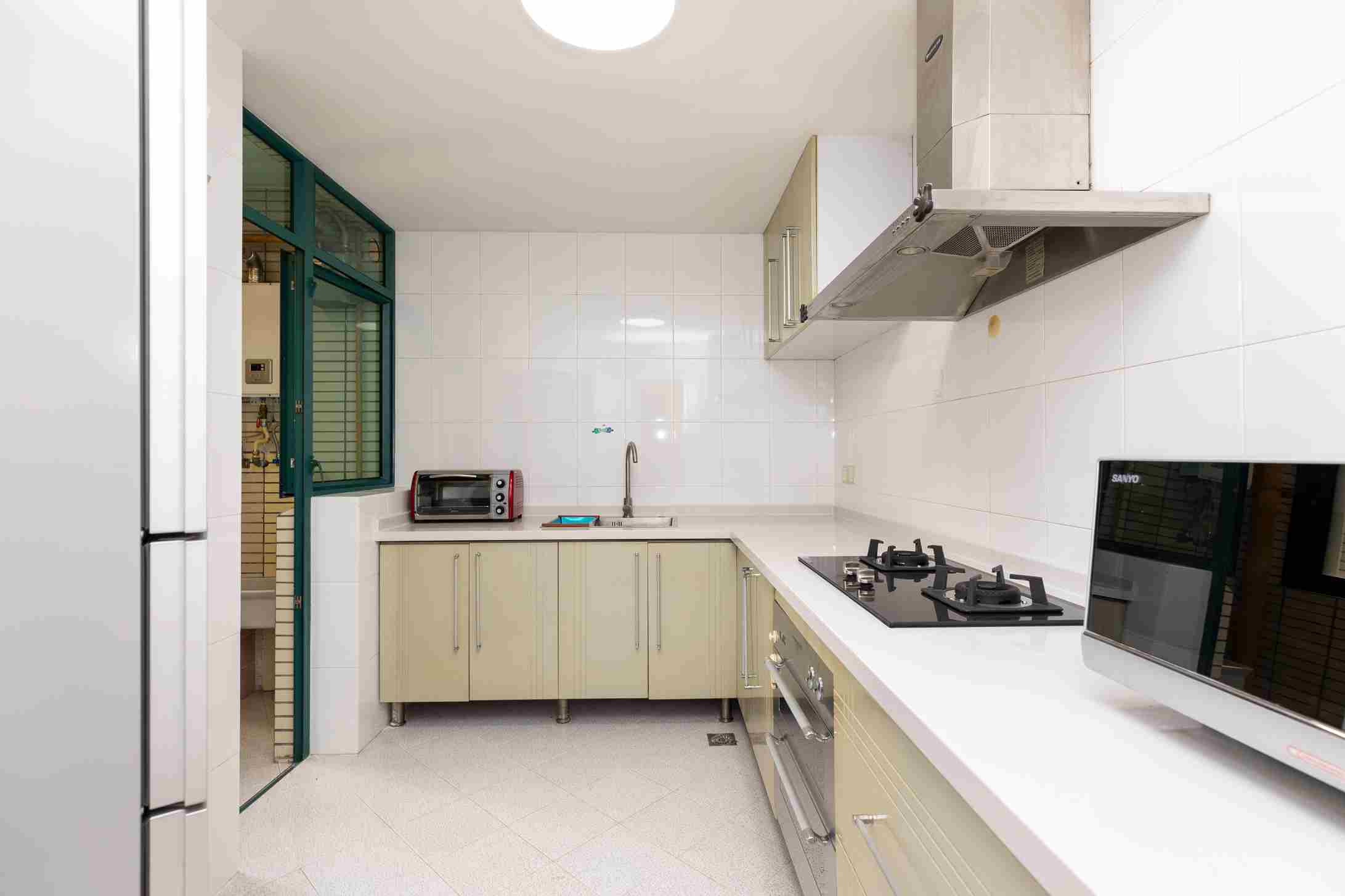 big kitchen Bright Oriental Manhattan Apartment for Rent in Shanghai