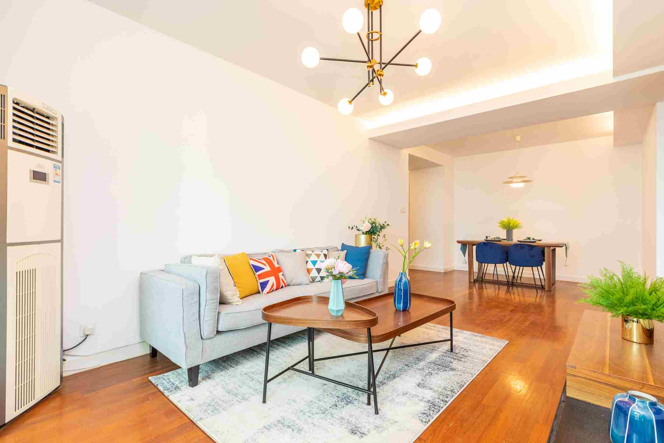 comfy furnishings Bright Oriental Manhattan Apartment for Rent in Shanghai