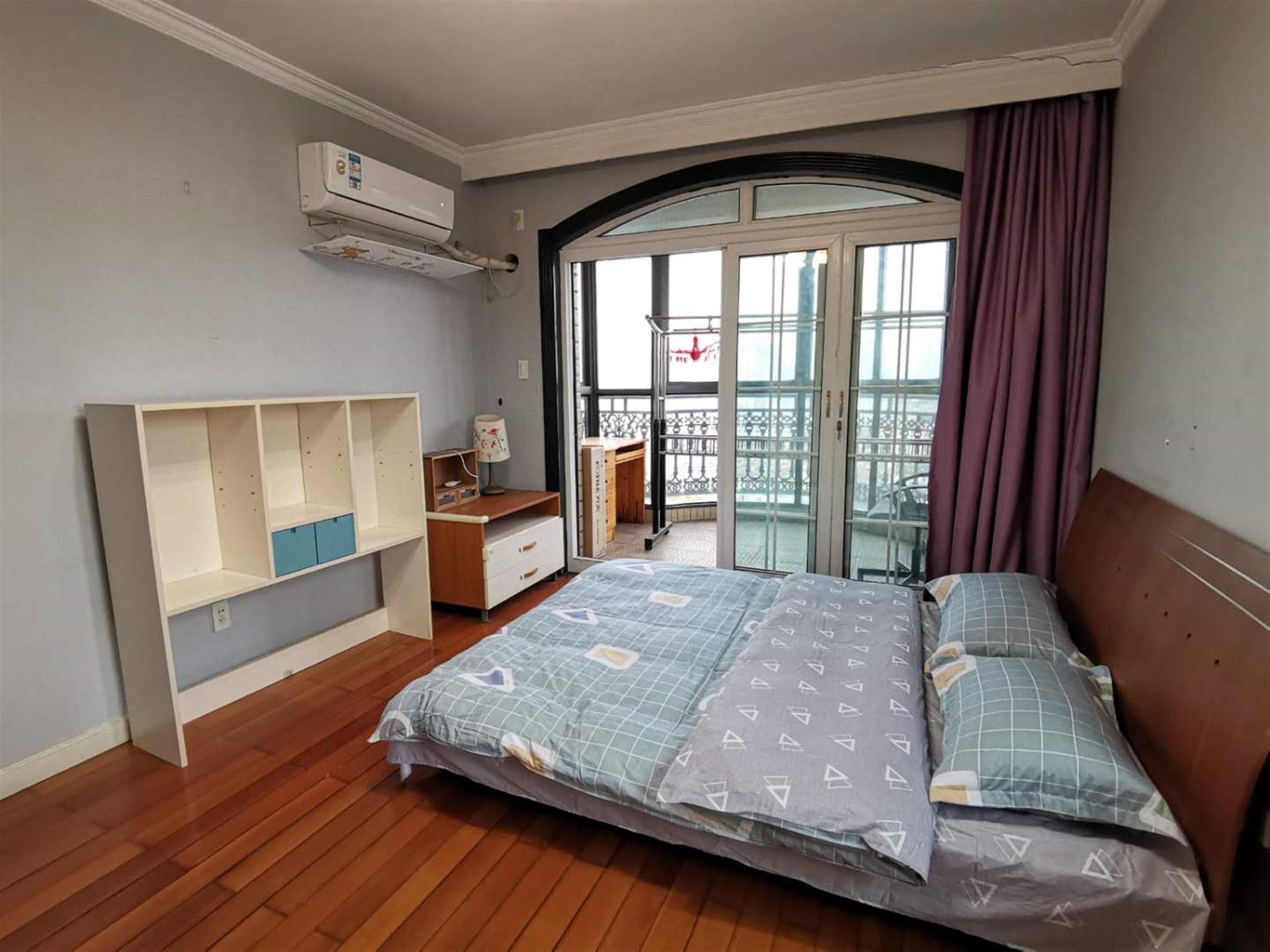 big windows Large Comfy Yu Garden Apartment for Rent in Shanghai