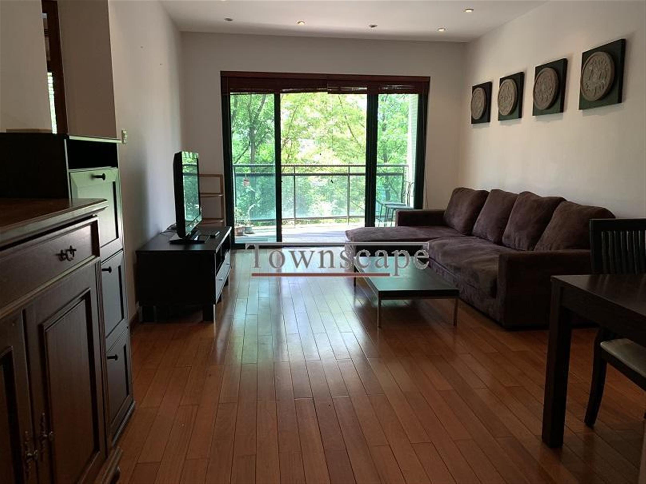 Spacious Yanlord Garden Apartment in Lujiazui CBD for Rent in