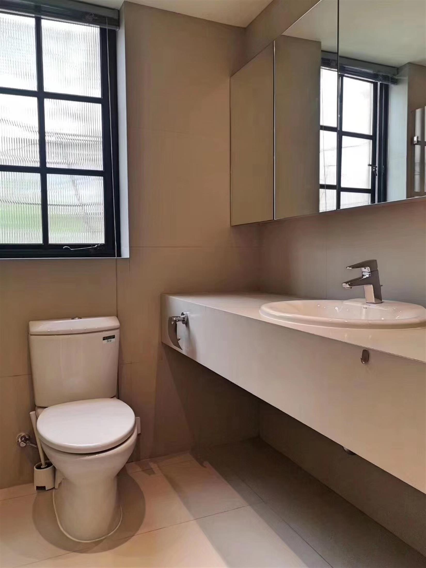Clean Bathroom Renovated Bright FFC Apt for Rent in Shanghai