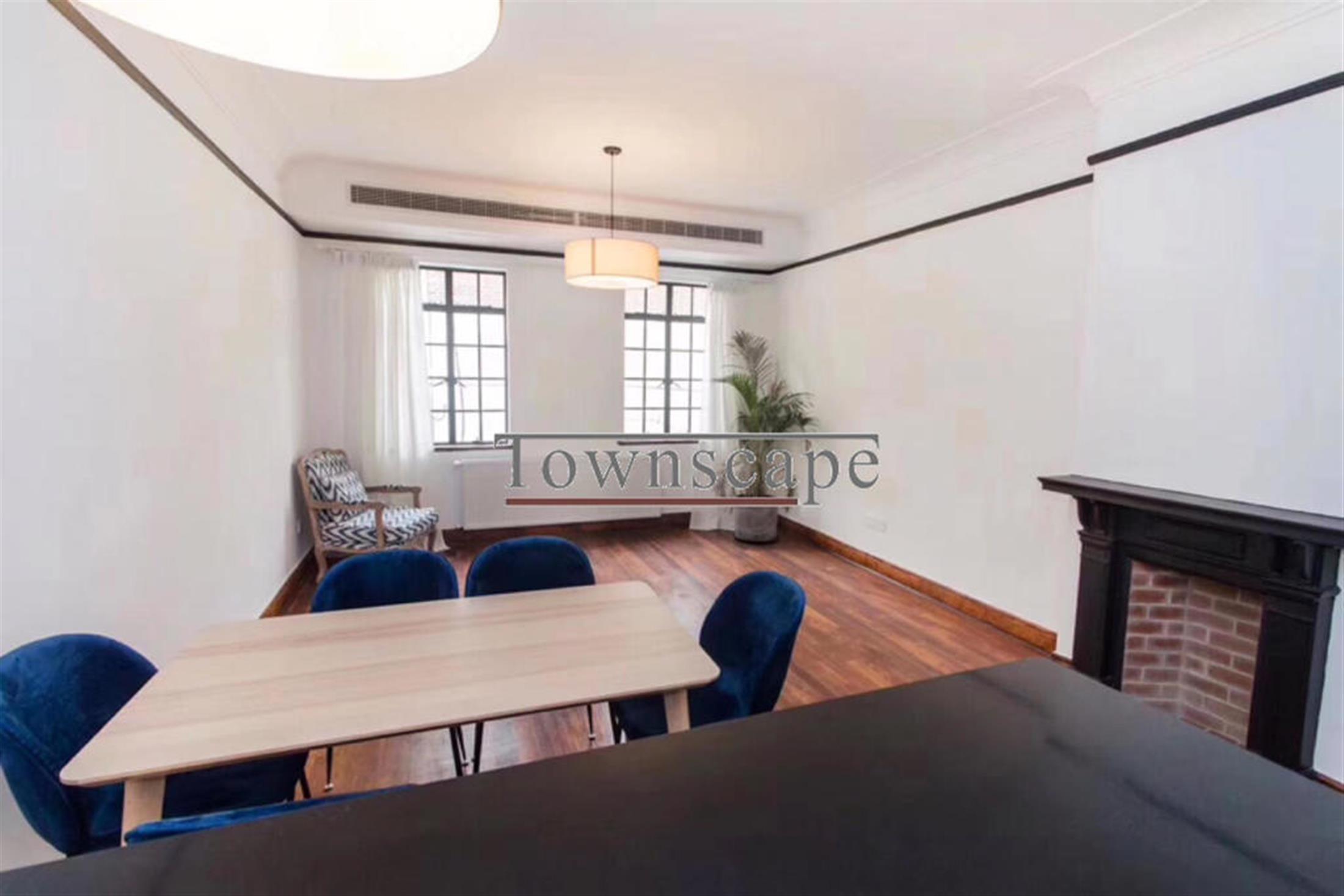 Sunny rooms Spacious Renovated FFC Duplex Lane House Apartment for Rent in Shanghai