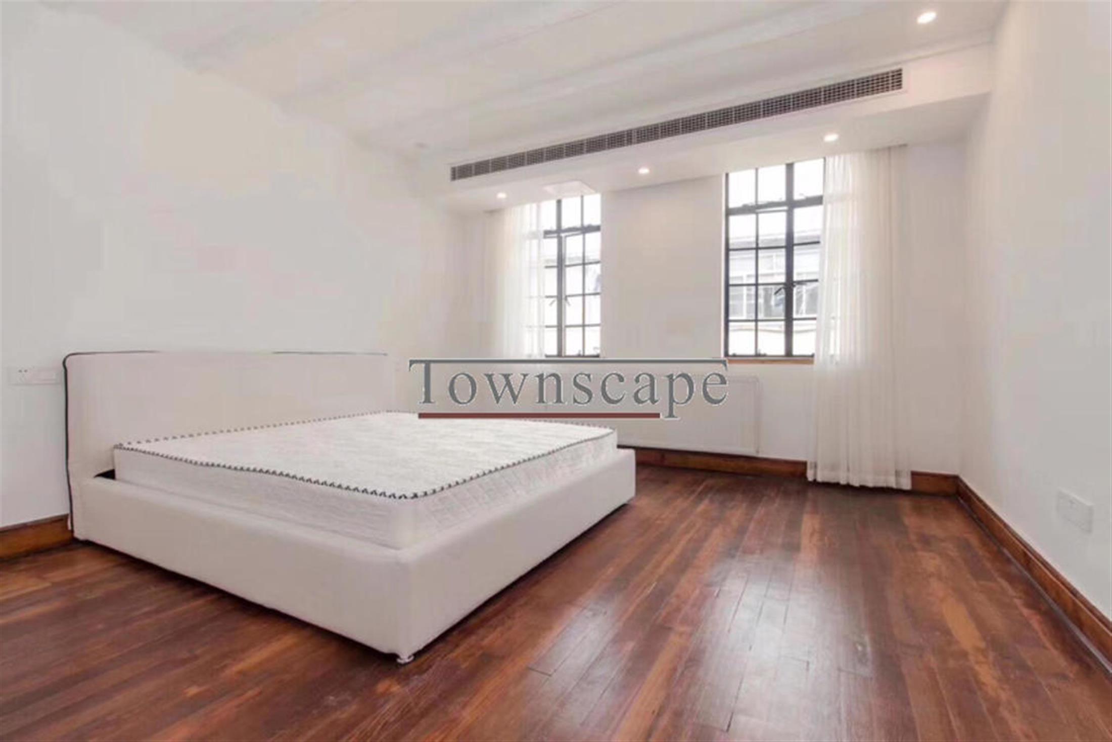 big bedroom Spacious Renovated FFC Duplex Lane House Apartment for Rent in Shanghai