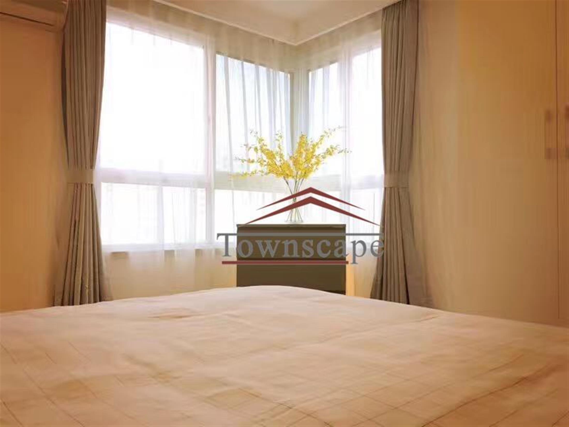sunny corner apt Big Bright LJZ Apartment for Rent in Shanghai