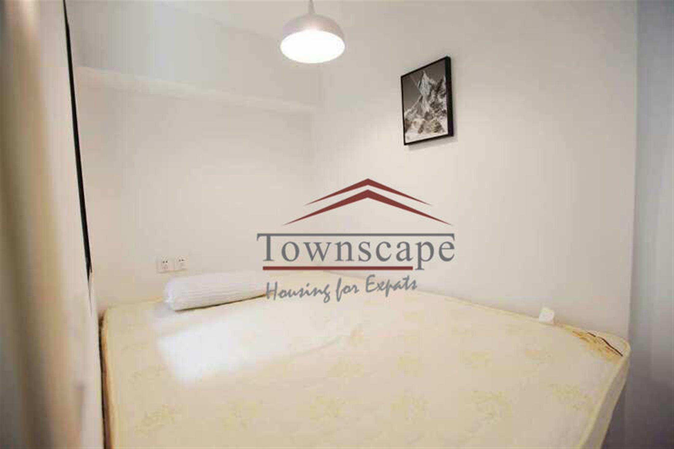 Comfy Bed Bright XTD Duplex for Rent in Quiet Lane House