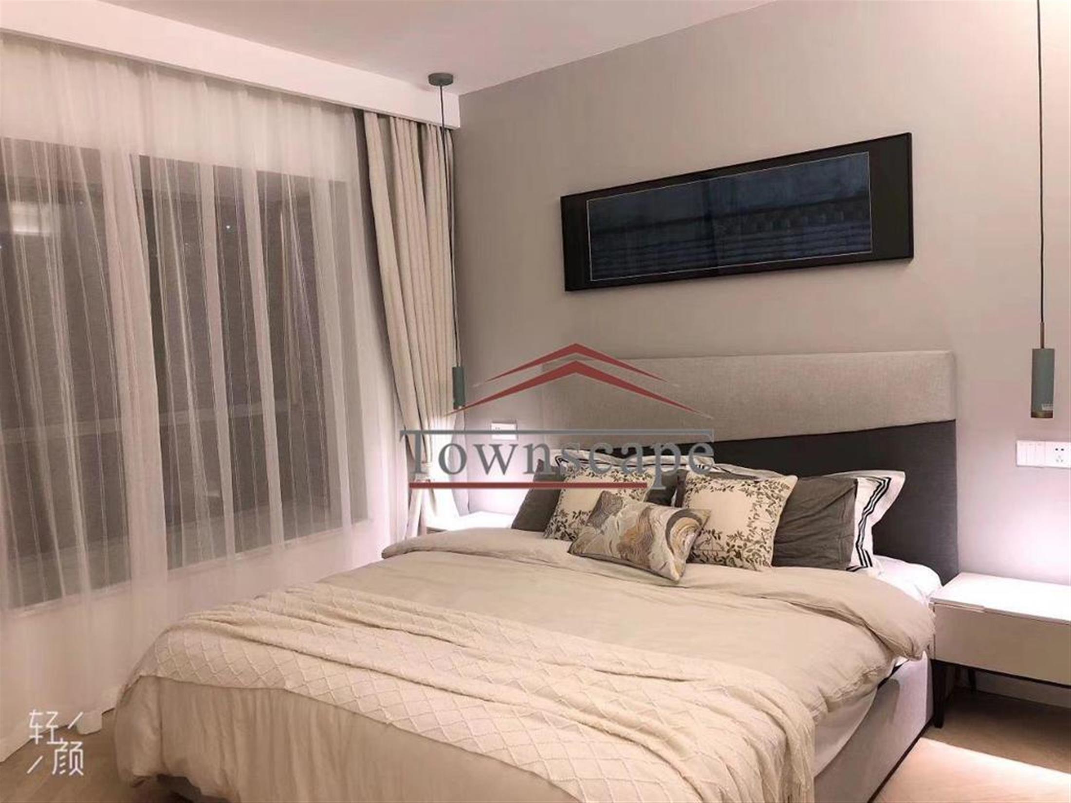 Comfy Bed New Gorgeous Spacious Bright Apartment for Rent in Quiet FFC Shanghai