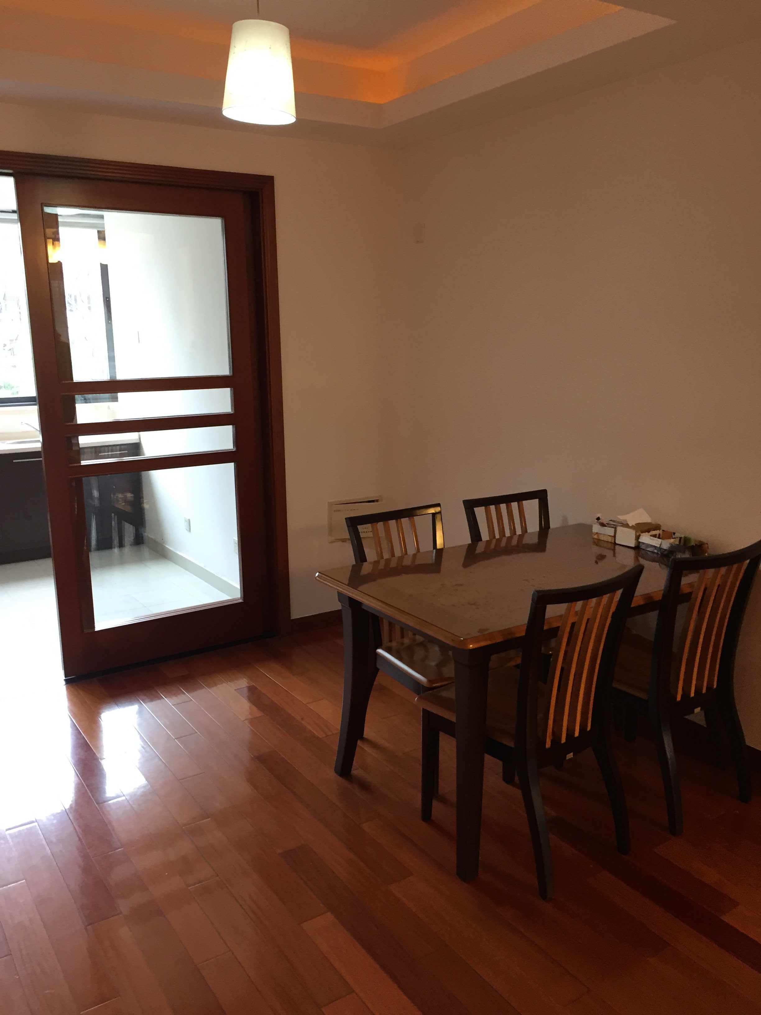 Nice Floors Good Price, Bright Spacious Apartment for Rent near Shanghai Zoo