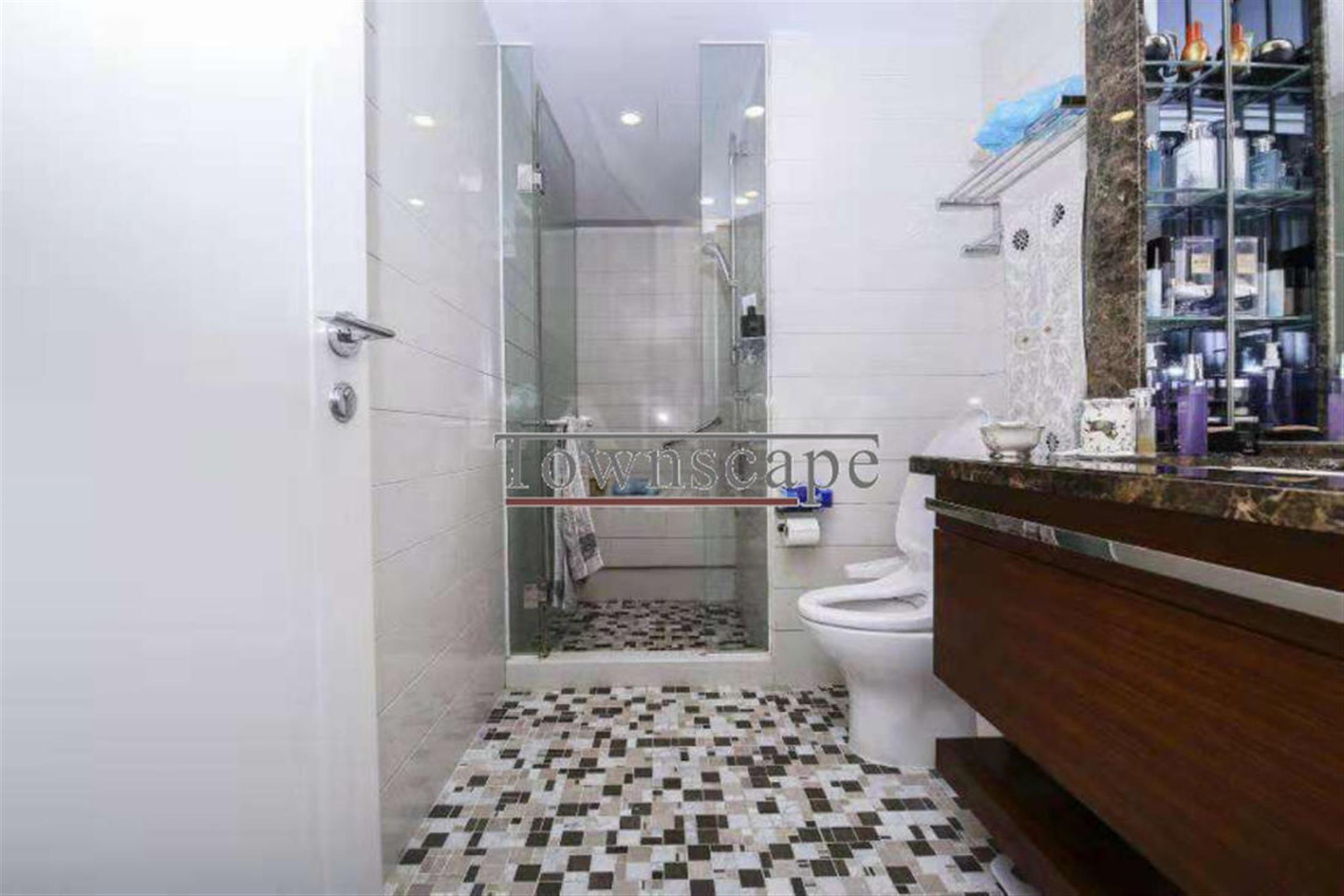 Big bathroom Exquisite High-Quality Newly Renovated Xintiandi Casa Lakeville Apt for Rent
