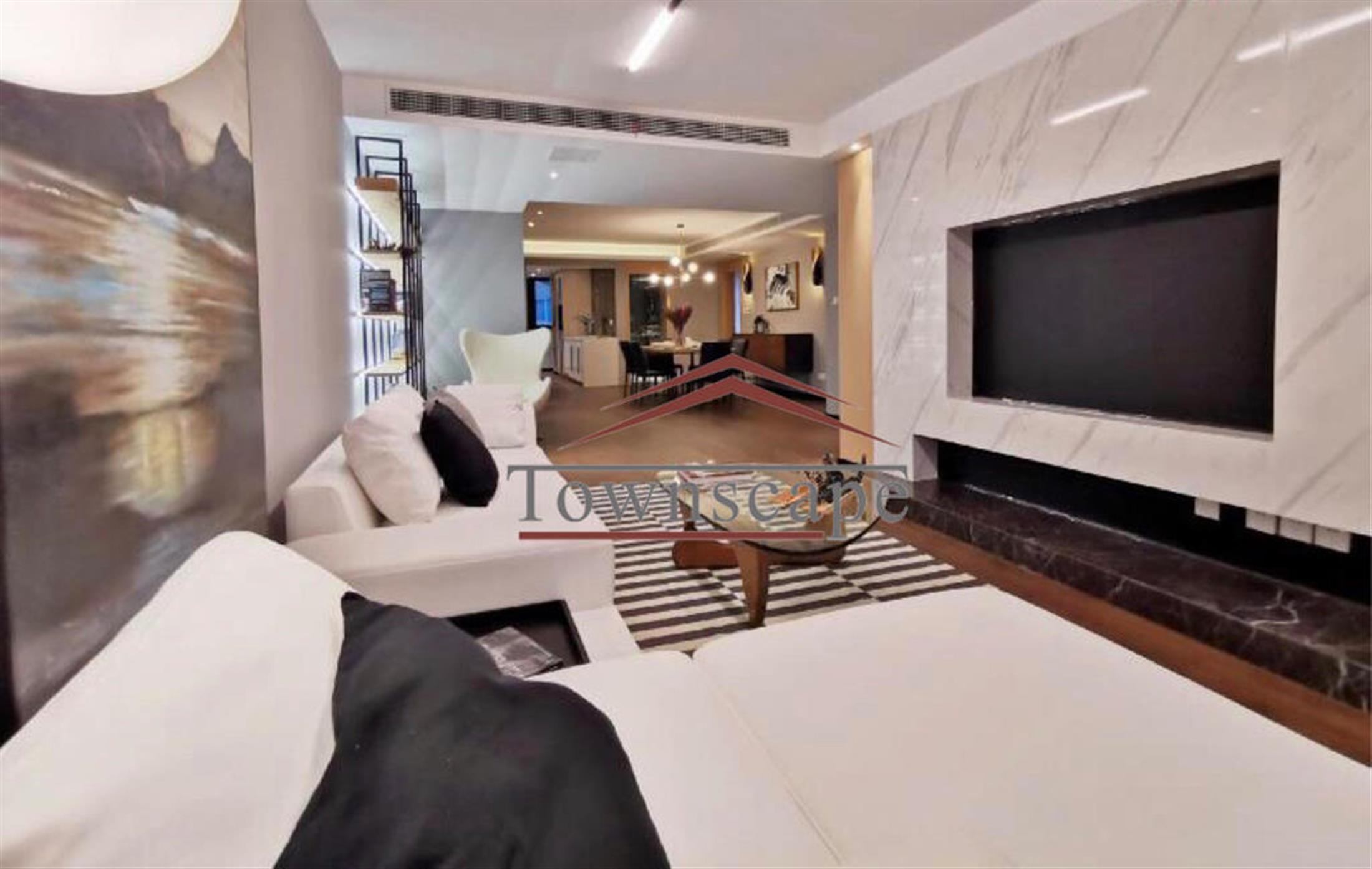 Big TV New Gorgeous Spacious Modern High-Quality Apt nr SH Library for Rent