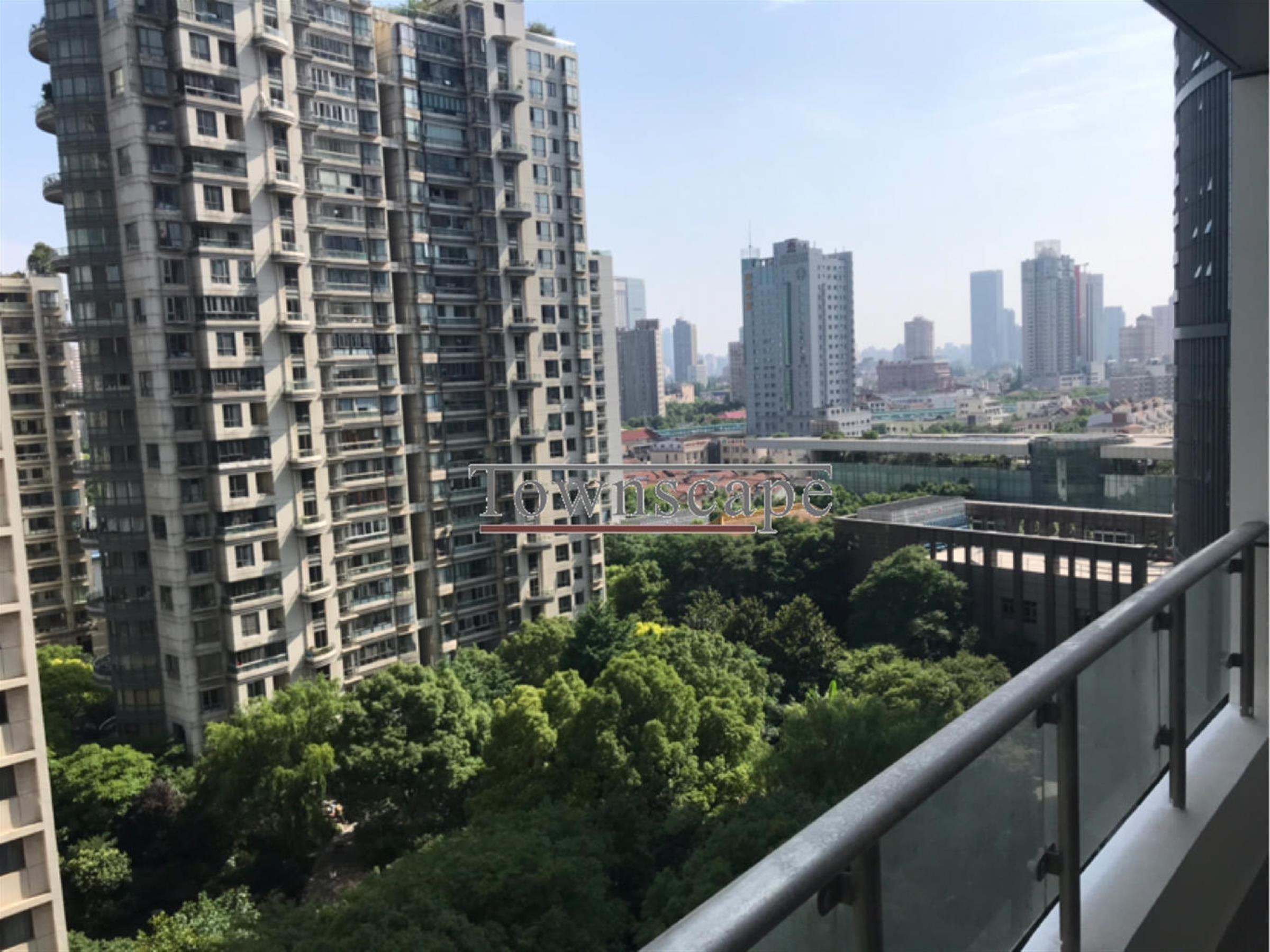 Nice balcony views New Bright Spacious Apartment in High-End Top-of-City in Jing