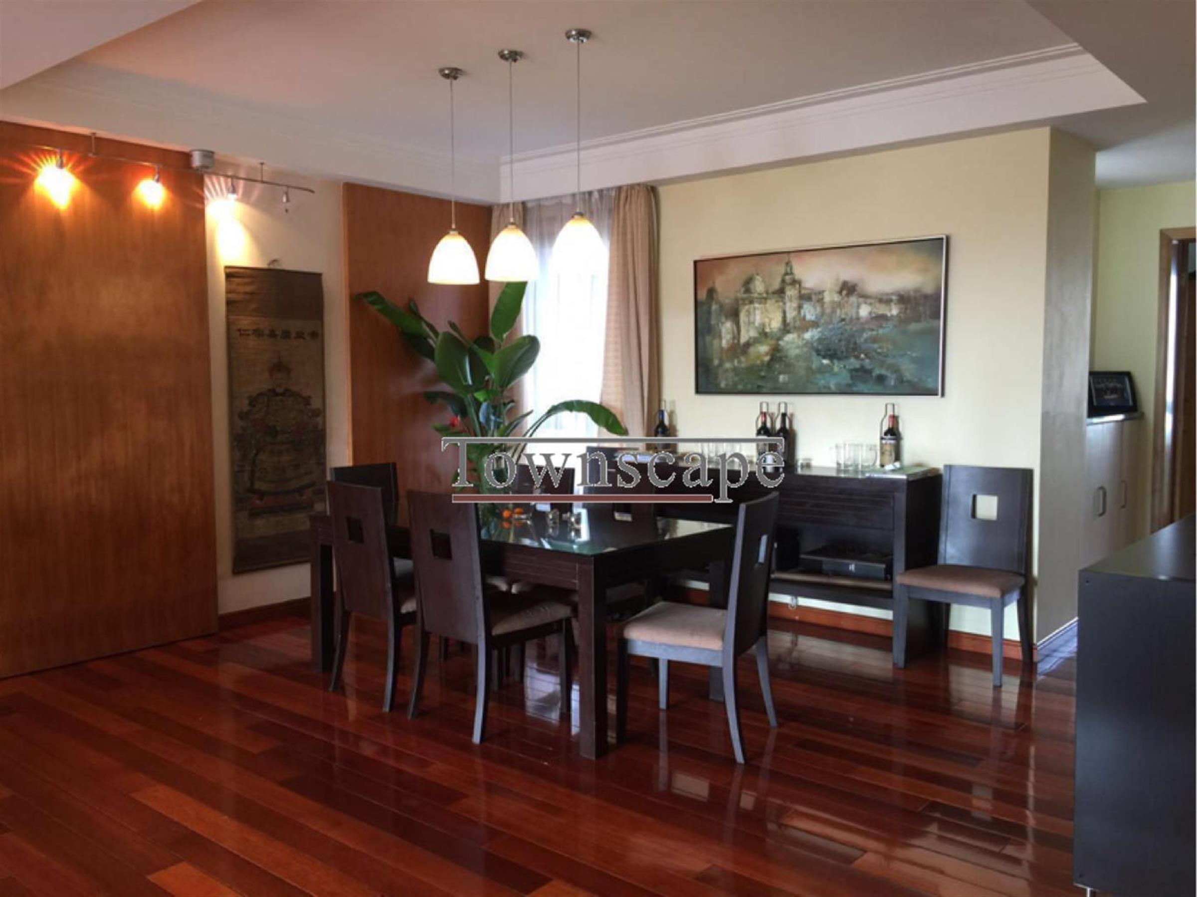 Open Dining Area Family Living in Uber-Large Green Court Apartment For Rent in Shanghai
