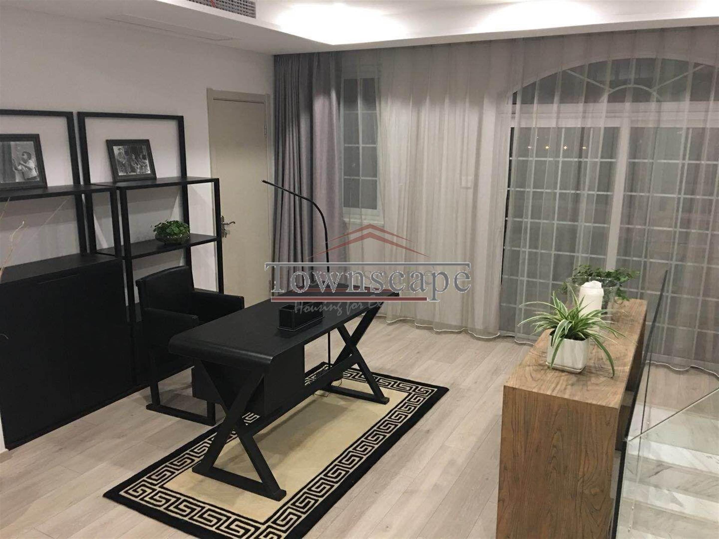 large office Exclusive Ultra-Lux 3-Floor Hongqiao Penthouse nr LaoWaiJie & Gubei