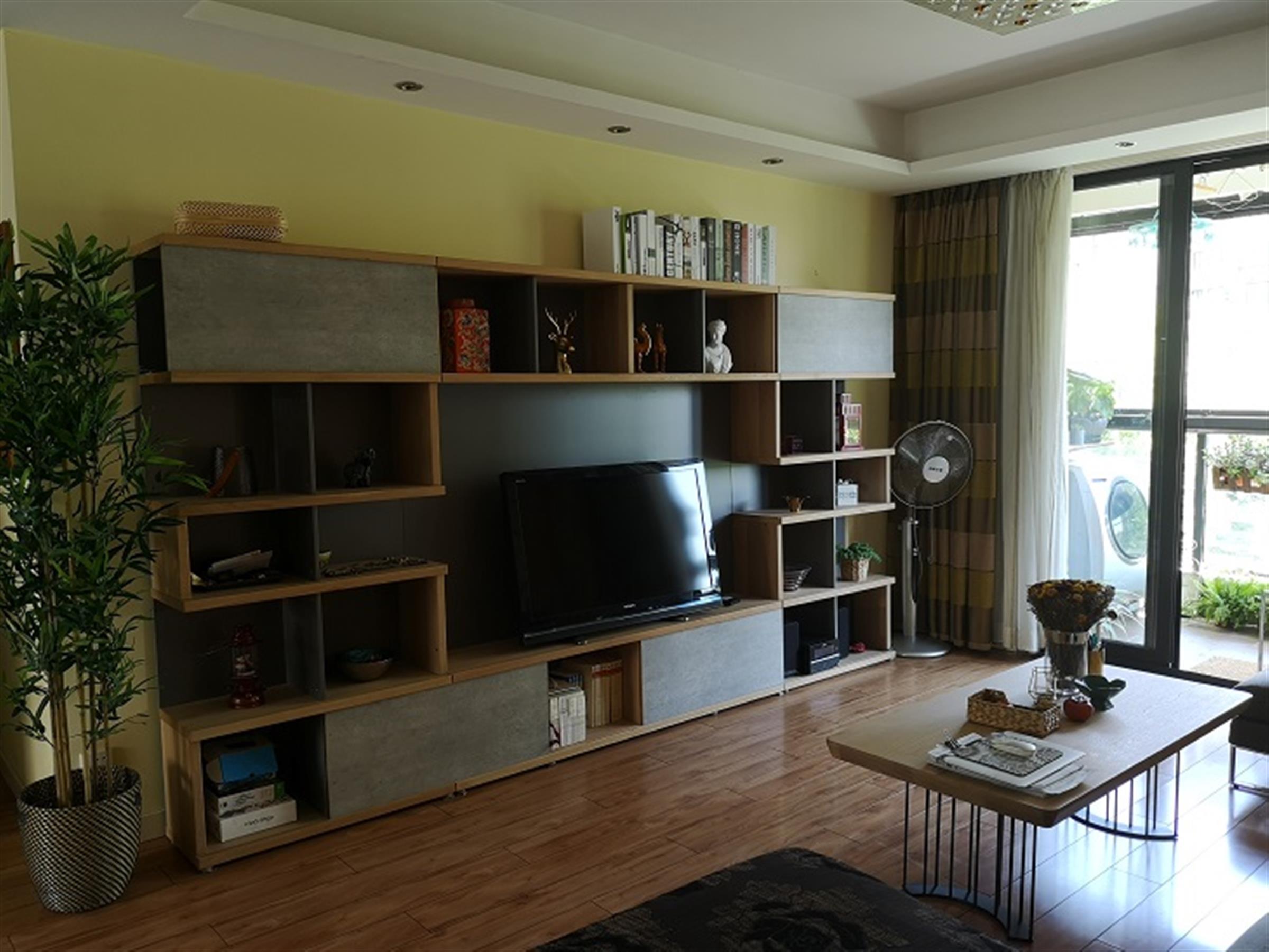 storage Quiet Fresh Air among Treetops nr Shanghai Zoo w Spacious Bright Apt for Rent