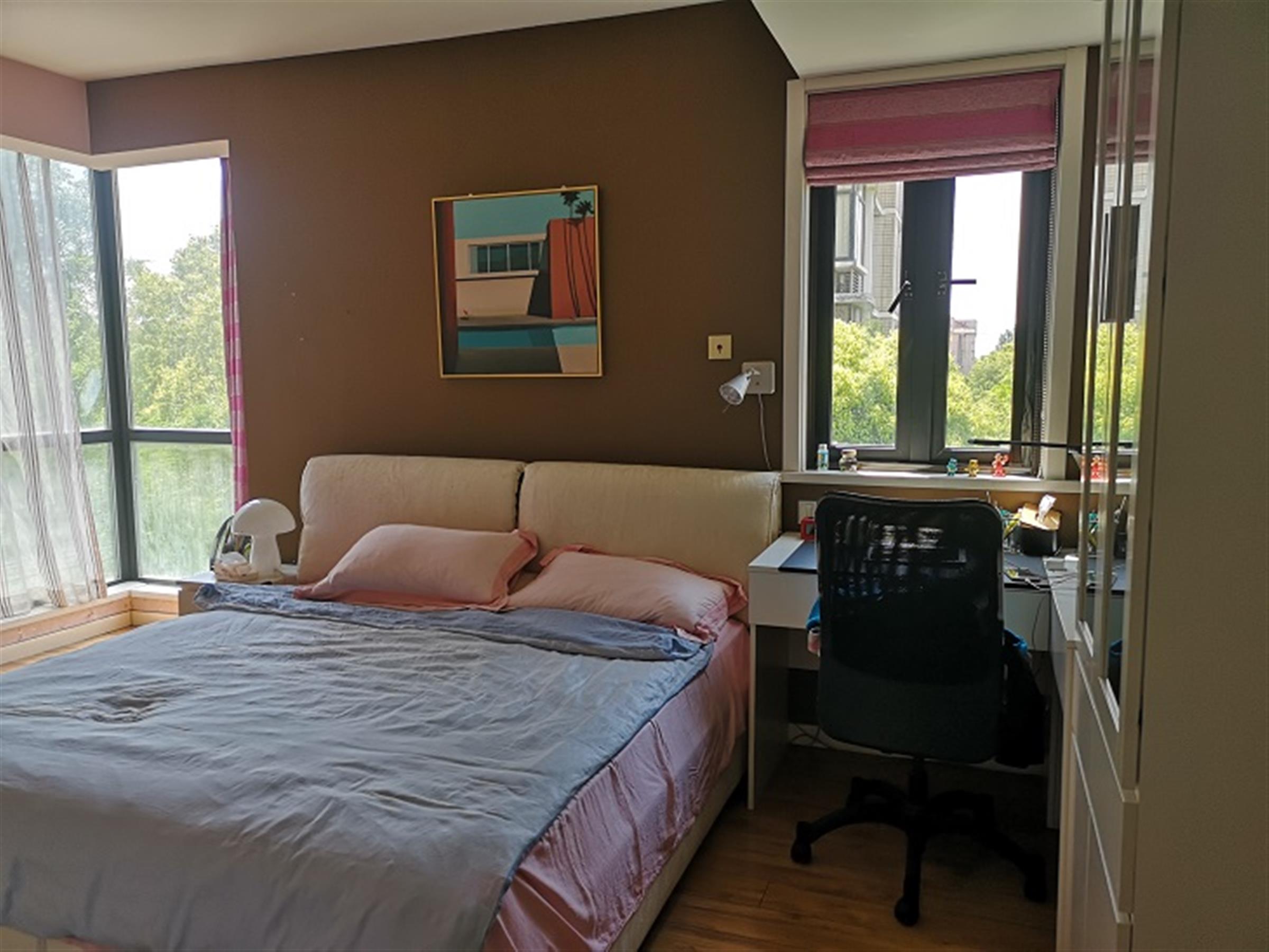Bright Bedrooms Quiet Fresh Air among Treetops nr Shanghai Zoo w Spacious Bright Apt for Rent