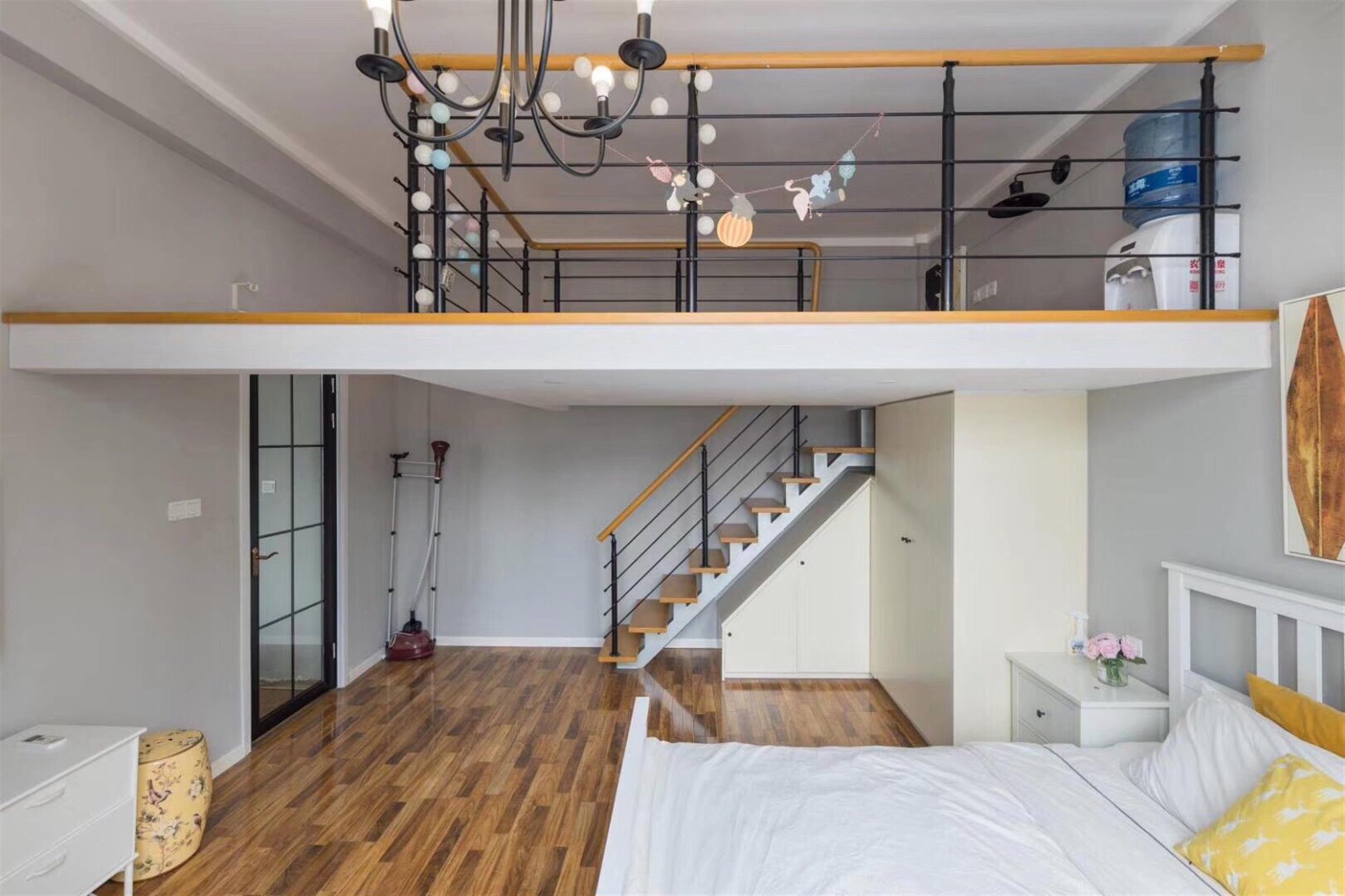 Big Bedroom Bright Modern 1BR Bund Apartment w Loft for Rent in Shanghai