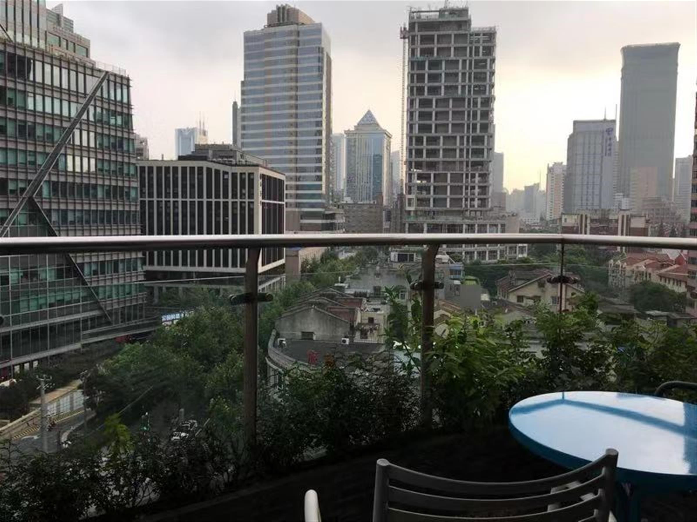 Big balcony Comfy 2BR Apt for Rent in Shanghai