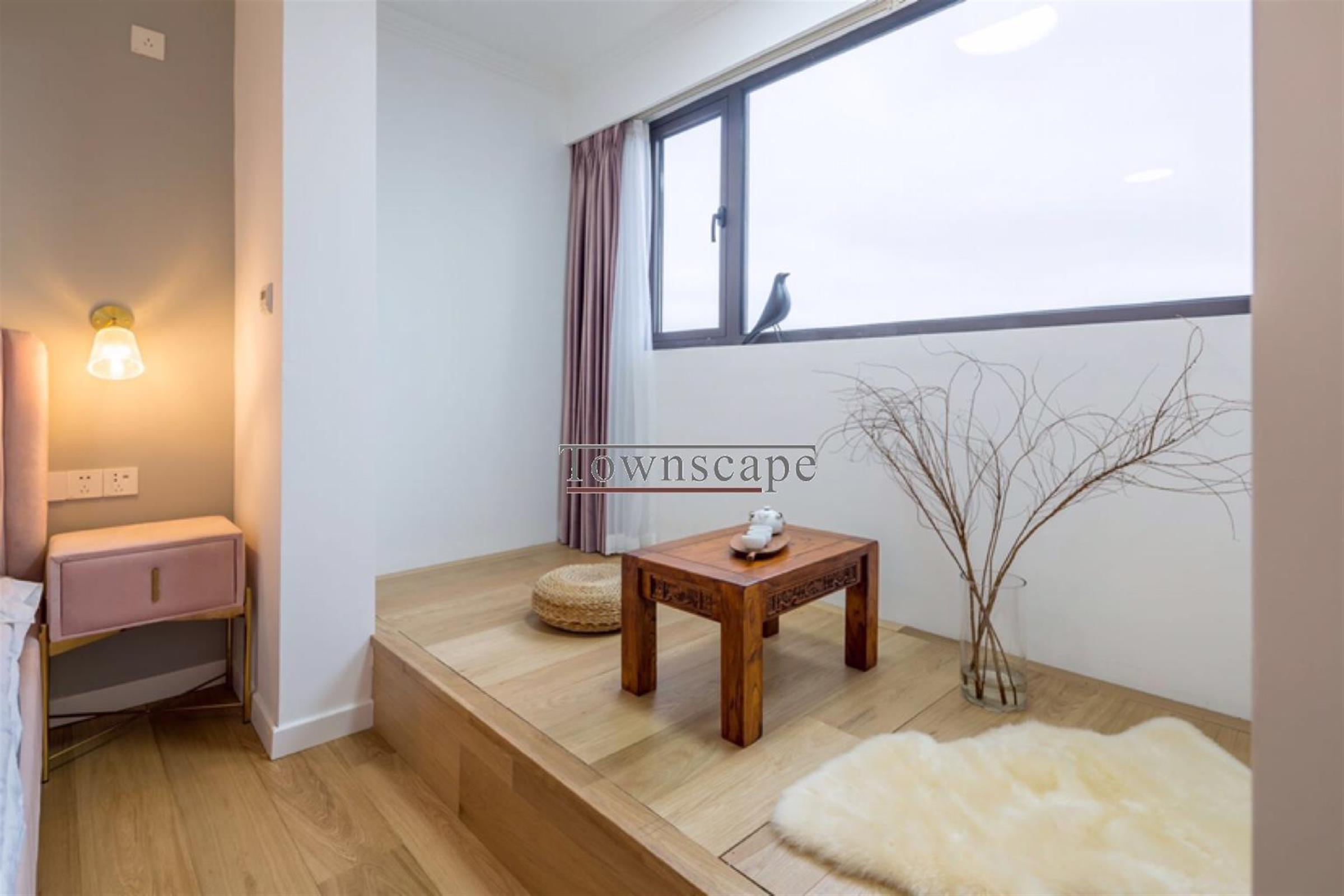 wooden platform Renovated Bright Spacious Modern Apartment for Rent in Downtown Zhengning Rd