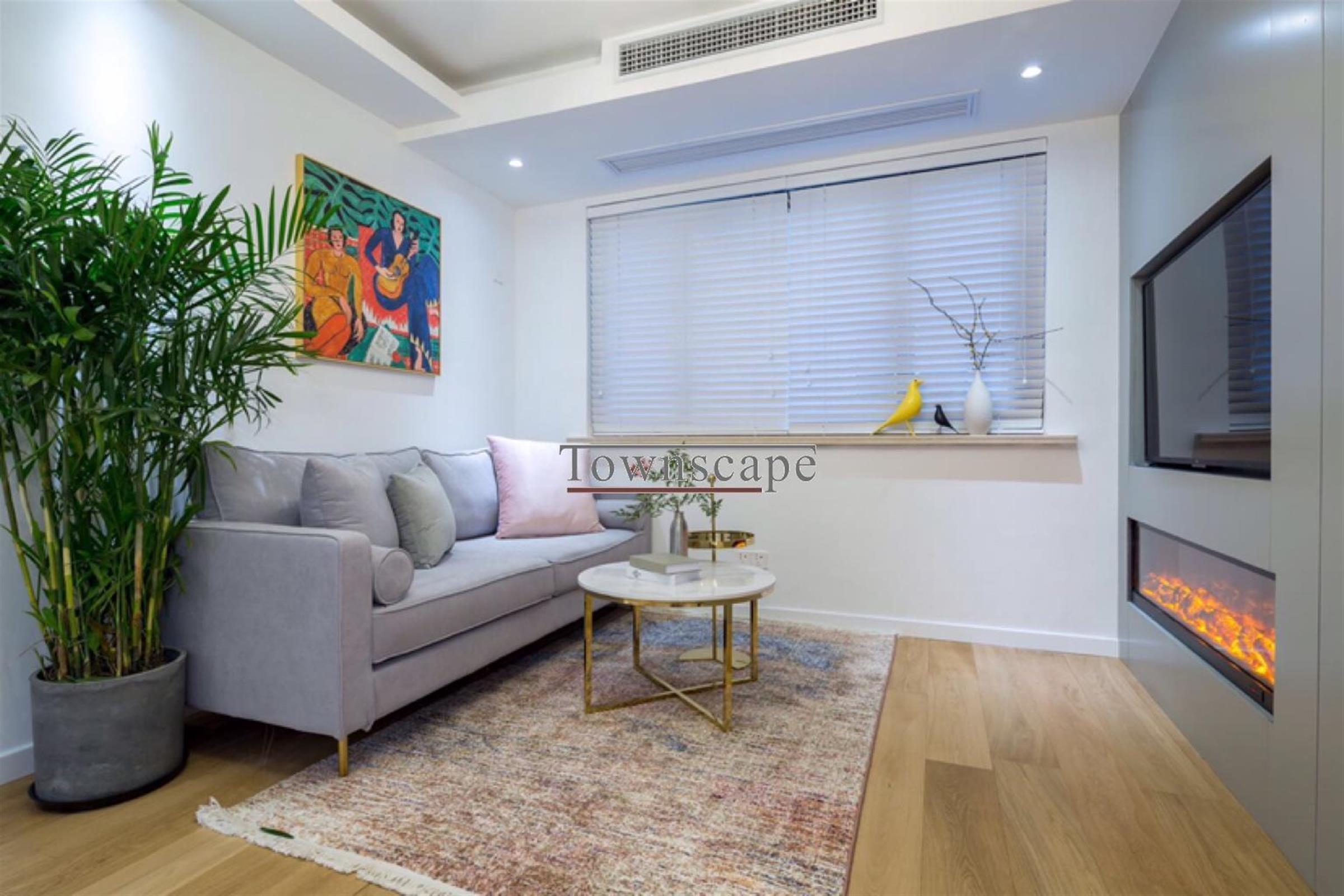 nice Floors Renovated Bright Spacious Modern Apartment for Rent in Downtown Zhengning Rd
