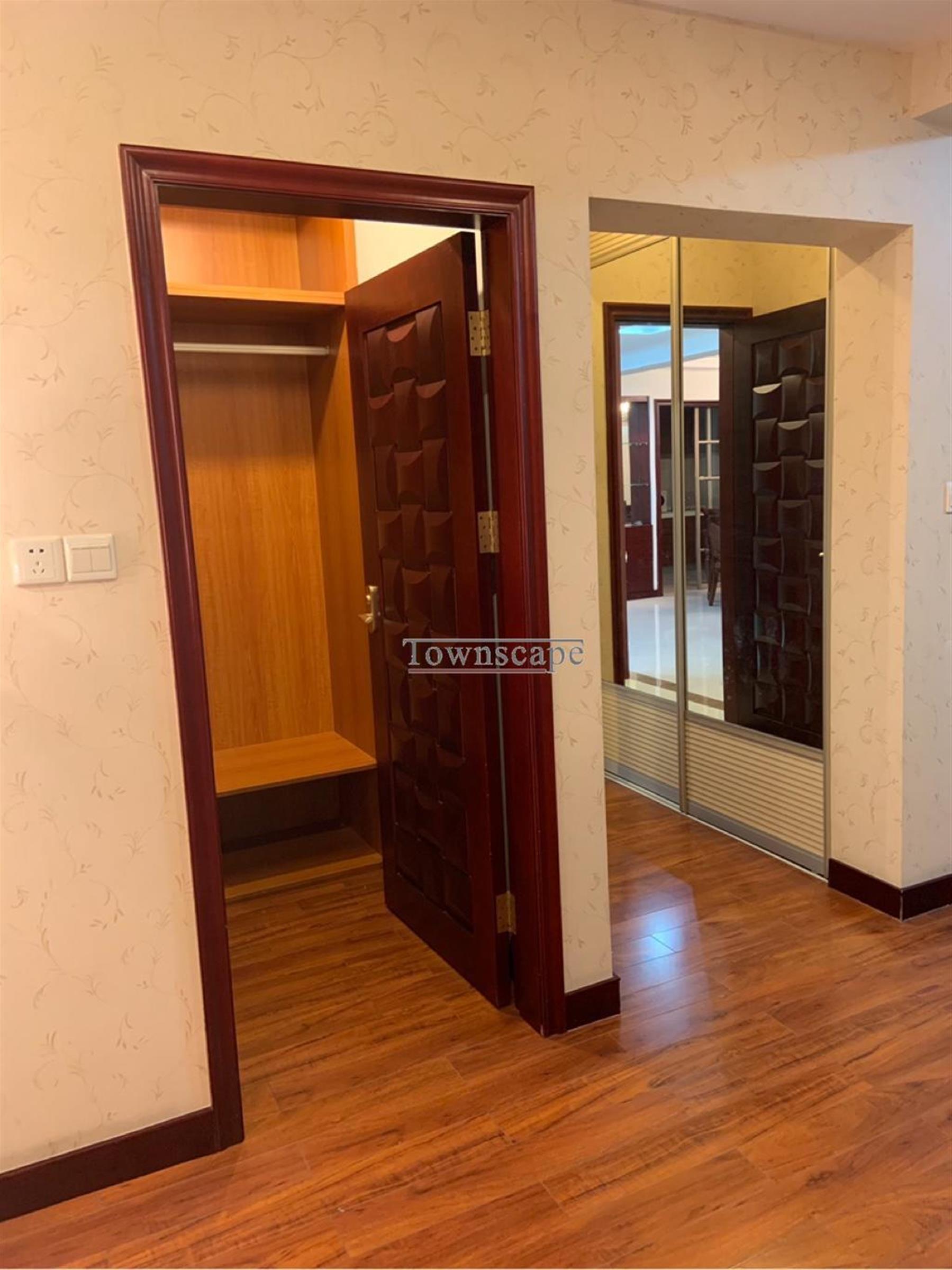 walk-in closet Elegant 3BR Classically Furnished Gubei Apt for Rent in Shanghai