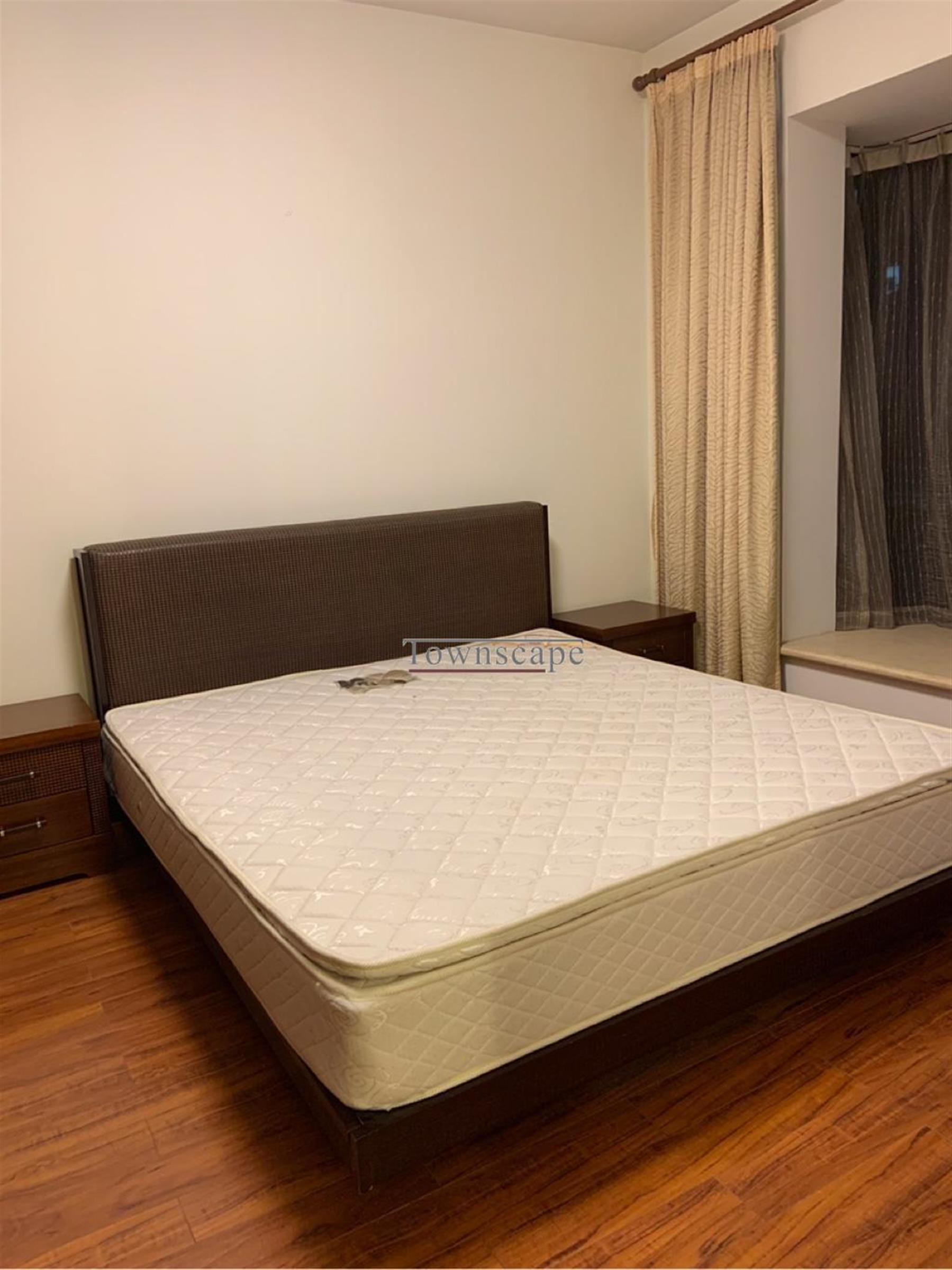 new beds Elegant 3BR Classically Furnished Gubei Apt for Rent in Shanghai