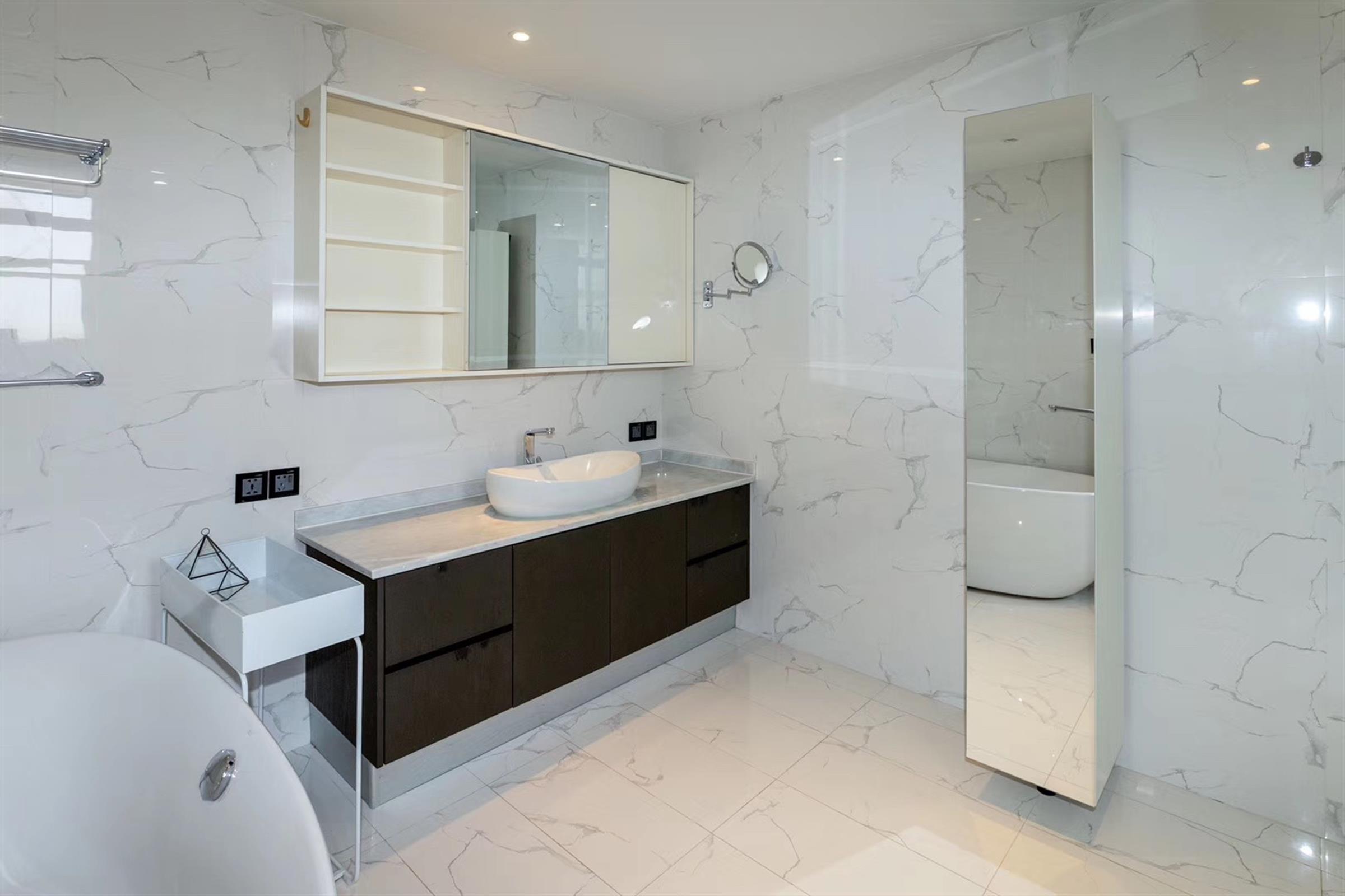 bright bathroom Great value, Luxury, 3 Balcony, 4BR, Chevalier Apt for Rent in Heart of FFC Shanghai