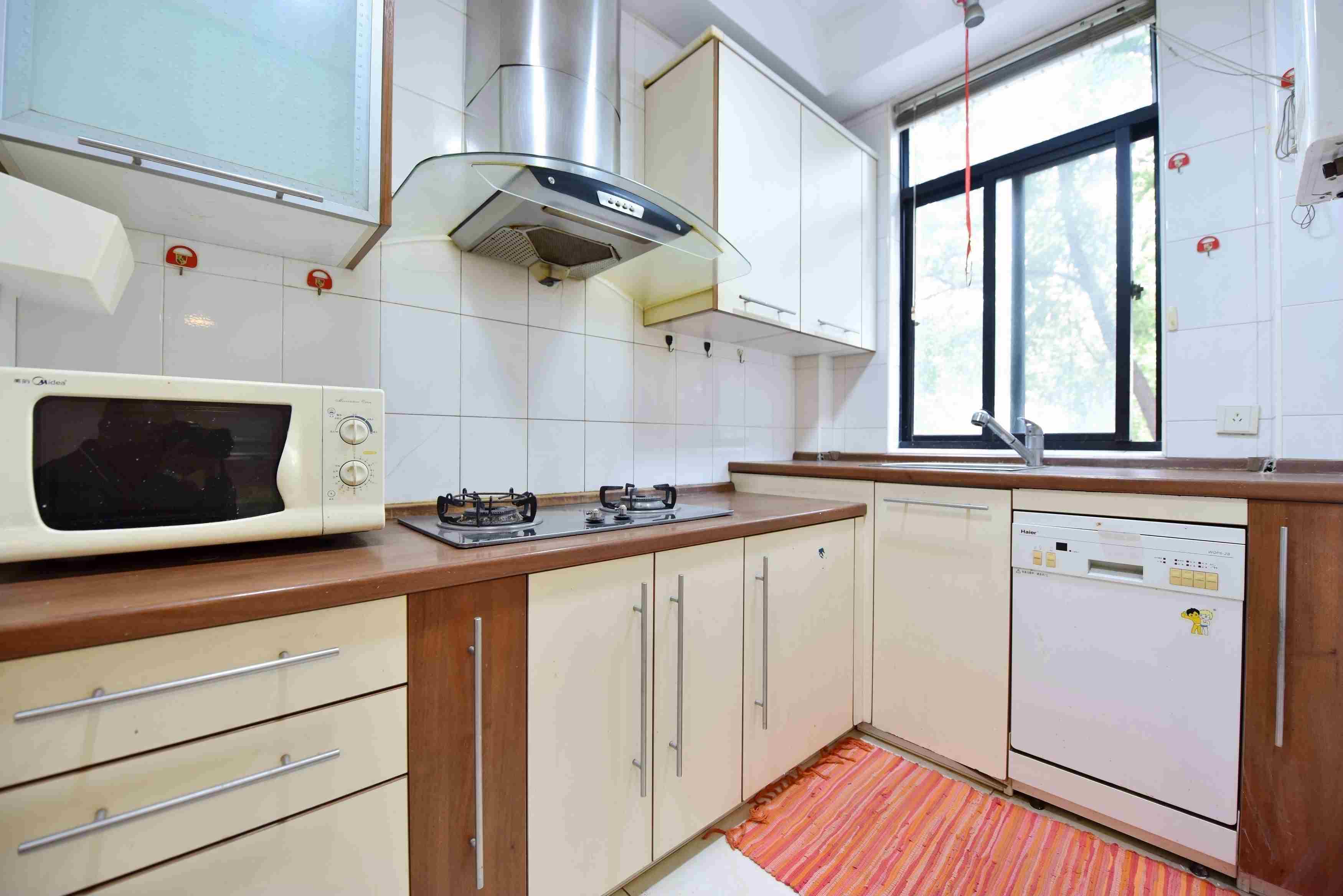 dishwasher Bright Spacious 3BR Gubei Apartment for Rent in Hongqiao Shanghai