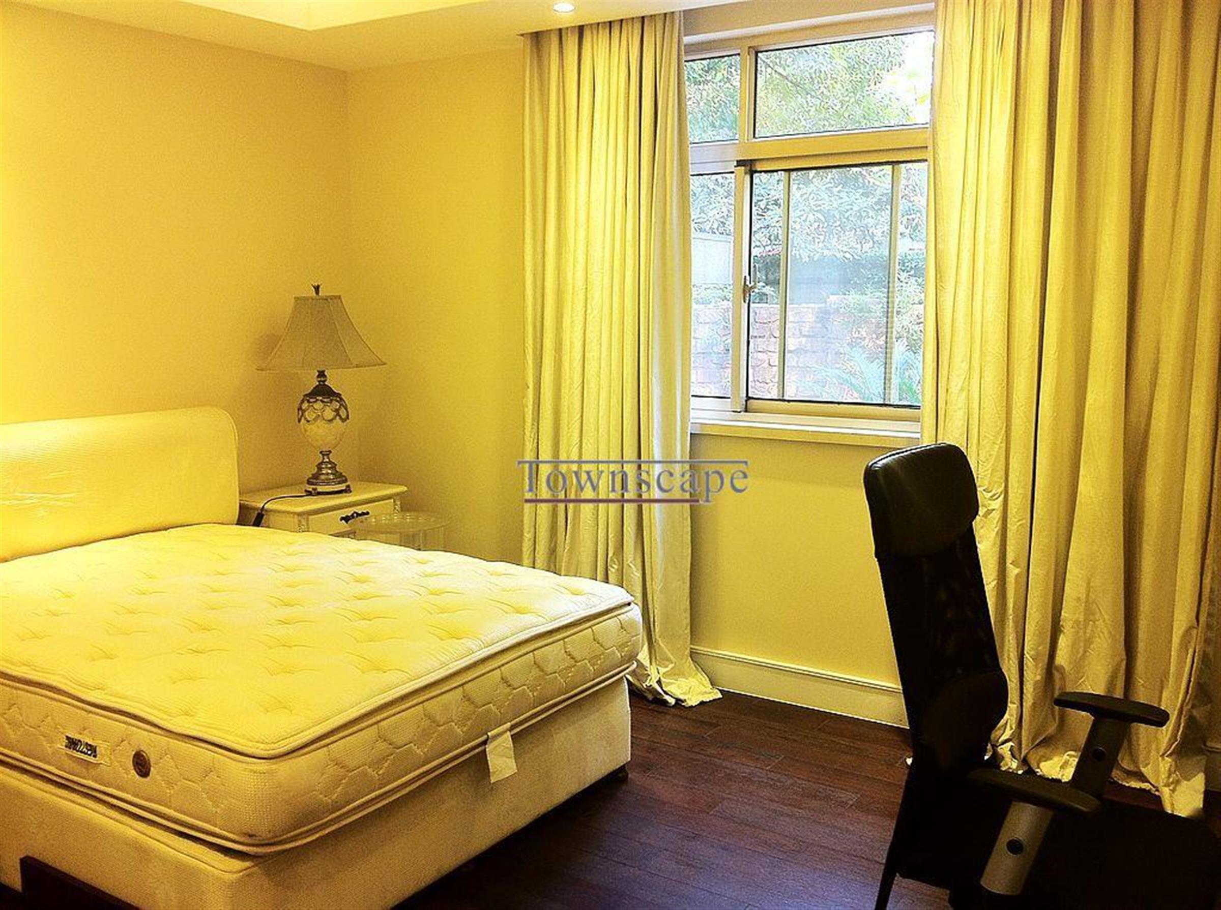Bright Bedroom Enormous Lux 2F+Basement Apt for Rent nr Jiangsu Rd Shanghai