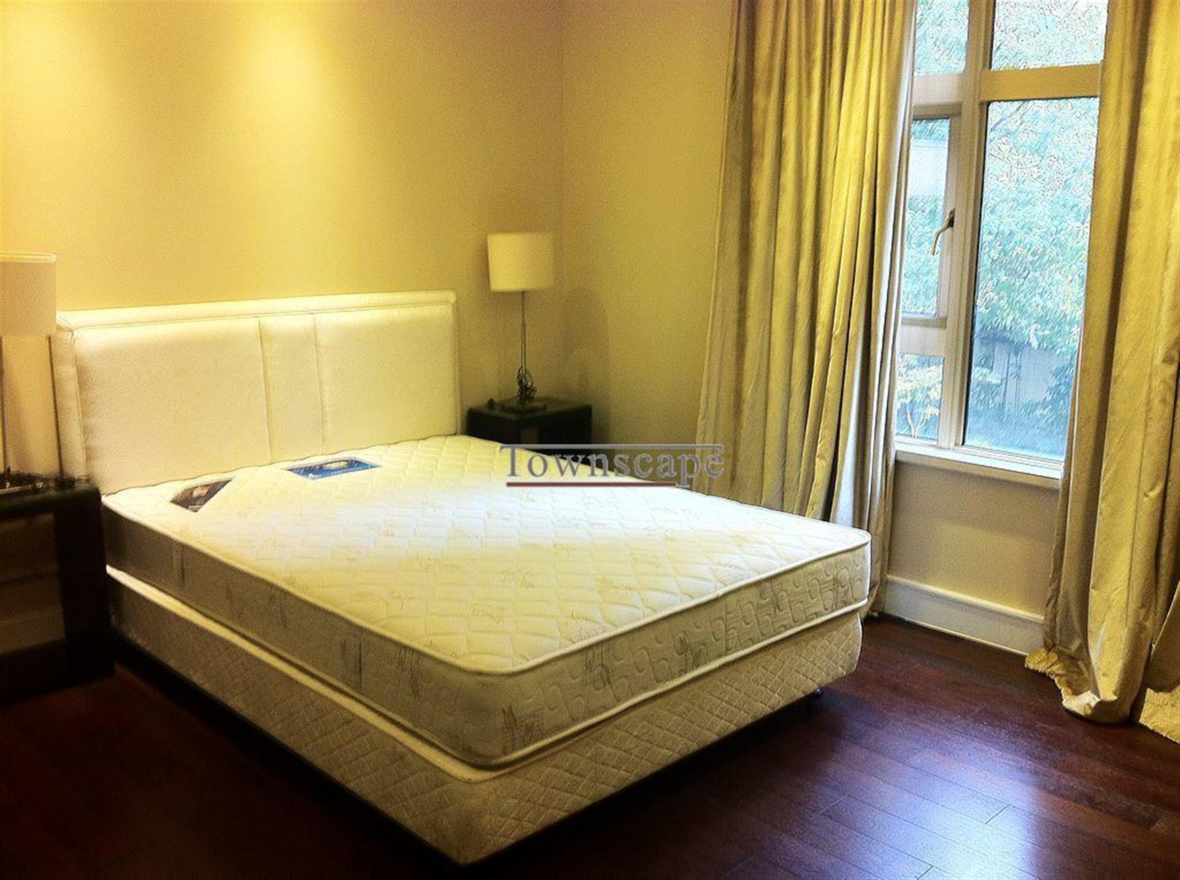 Nice Floors Enormous Lux 2F+Basement Apt for Rent nr Jiangsu Rd Shanghai