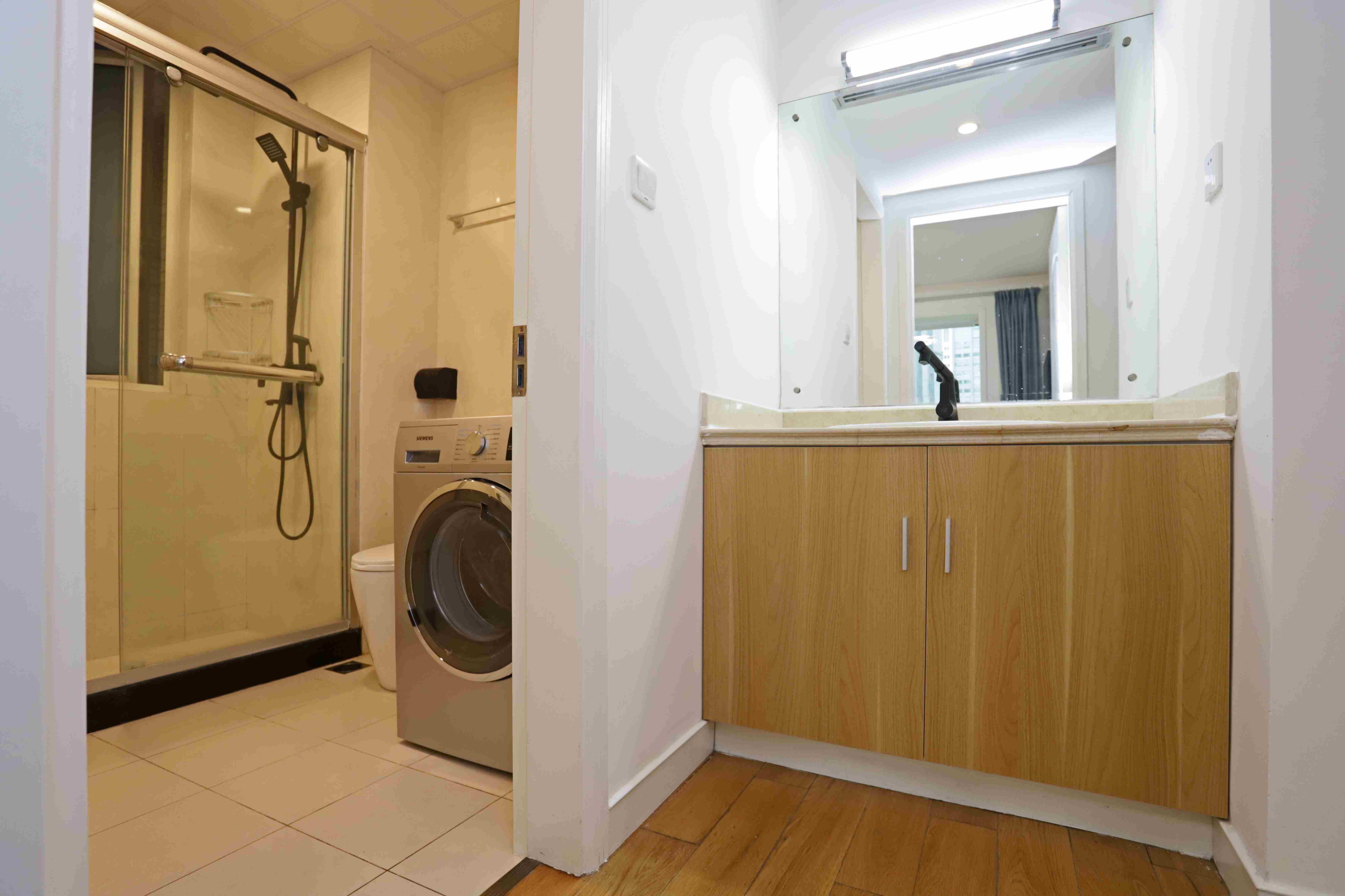 Clean Bathroom Modern Cozy Spacious Top-end Ladoll 1BR Apt for Rent in Shanghai