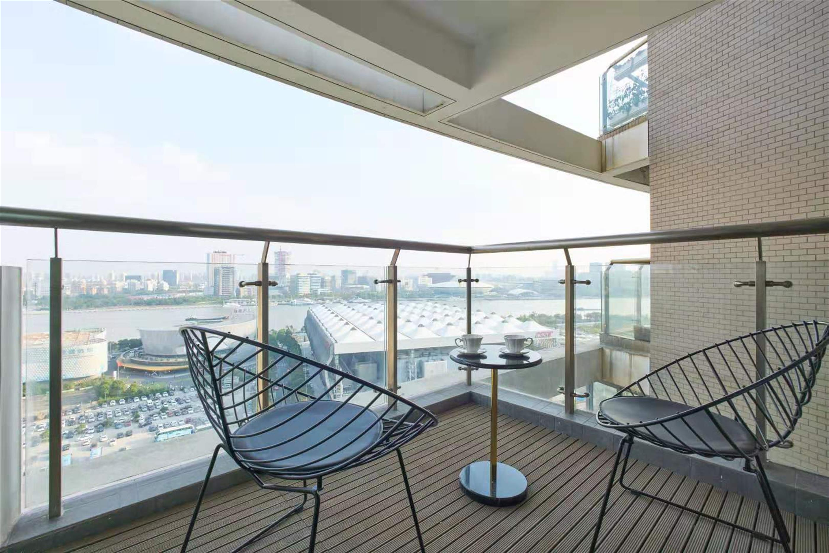 balcony Modern 3BR Apt w Fantastic River View nr LN 4,8 for Rent in Shanghai