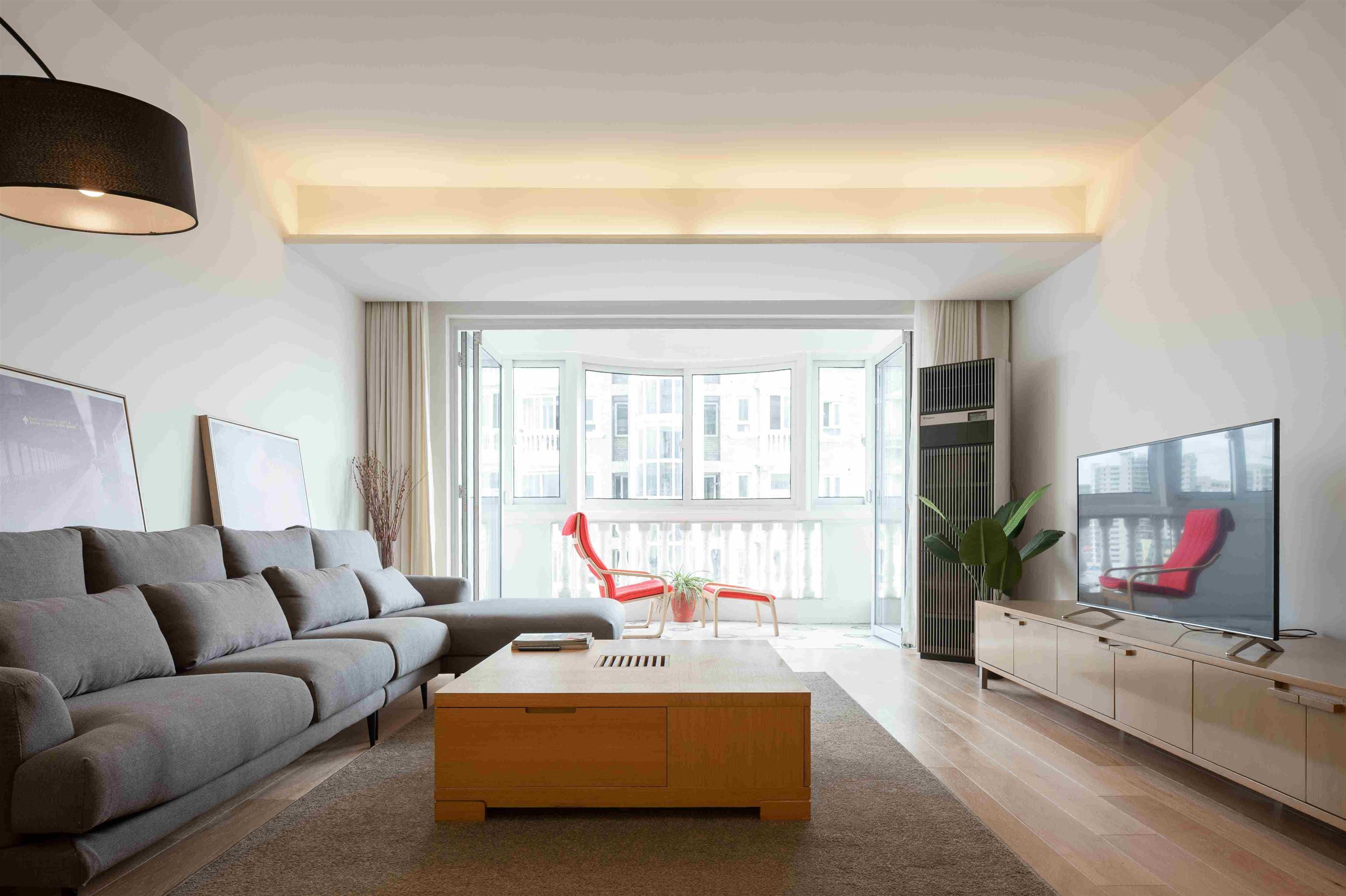 bright living room Modern Spacious 170SQM 3BR Hongqiao Apt nr LN 3/4,10 for Rent in Shanghai