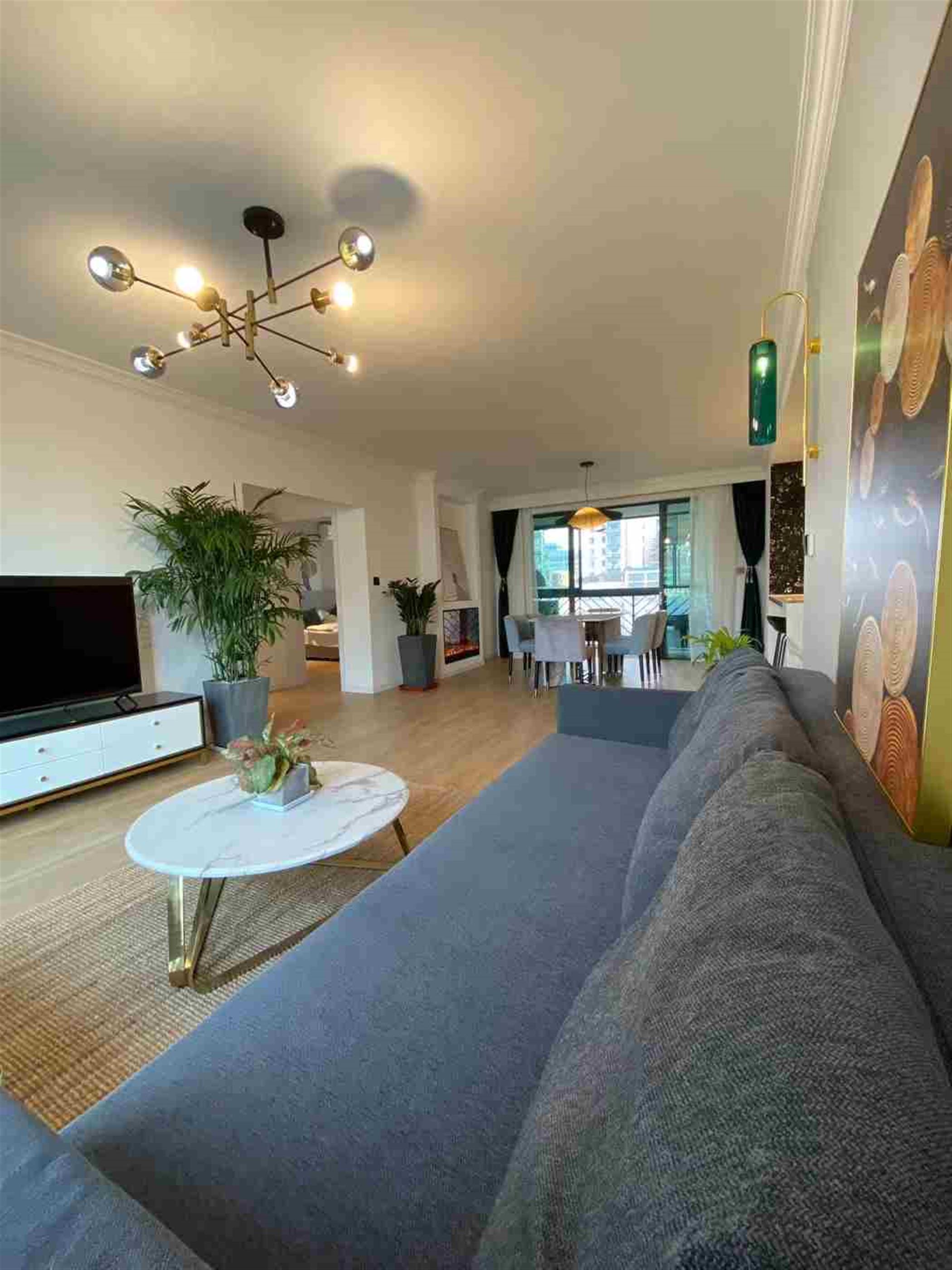 Comfy furniture Modern Bright Spacious 150SQM 3BR Apt nr LN 4/7/9 for Rent in Shanghai