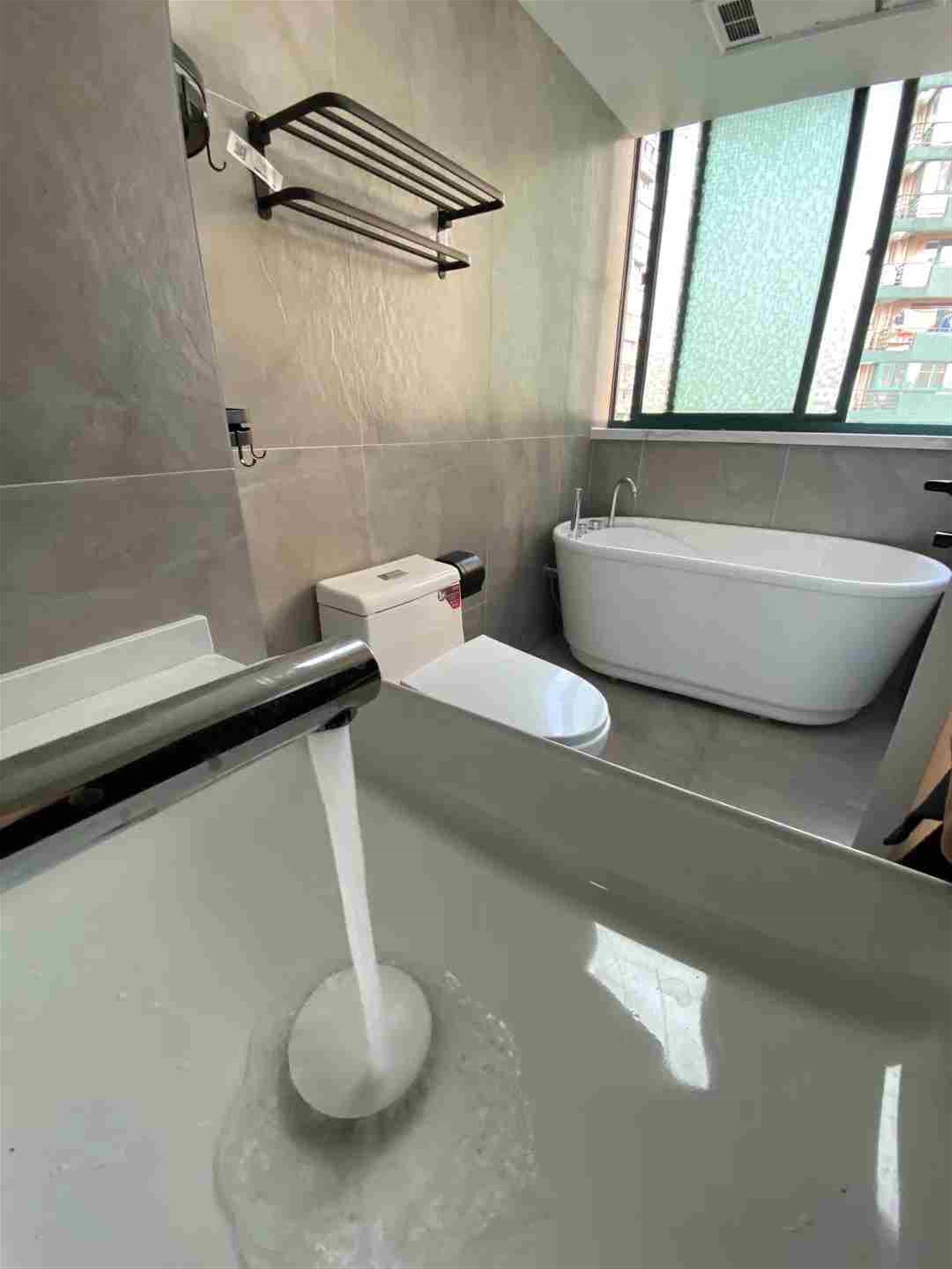 bathtub Modern Bright Spacious 150SQM 3BR Apt nr LN 4/7/9 for Rent in Shanghai