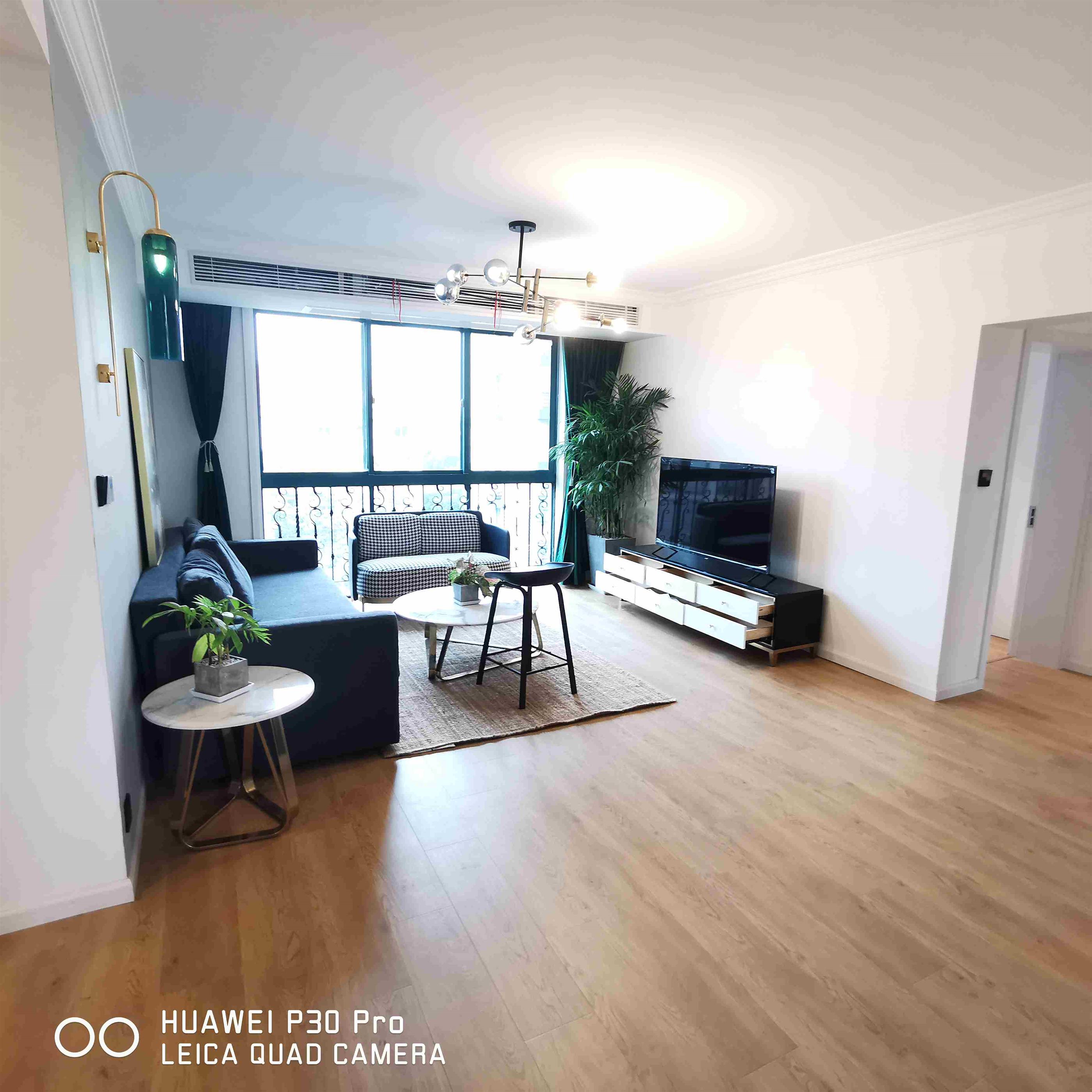 pretty floors Modern Bright Spacious 150SQM 3BR Apt nr LN 4/7/9 for Rent in Shanghai