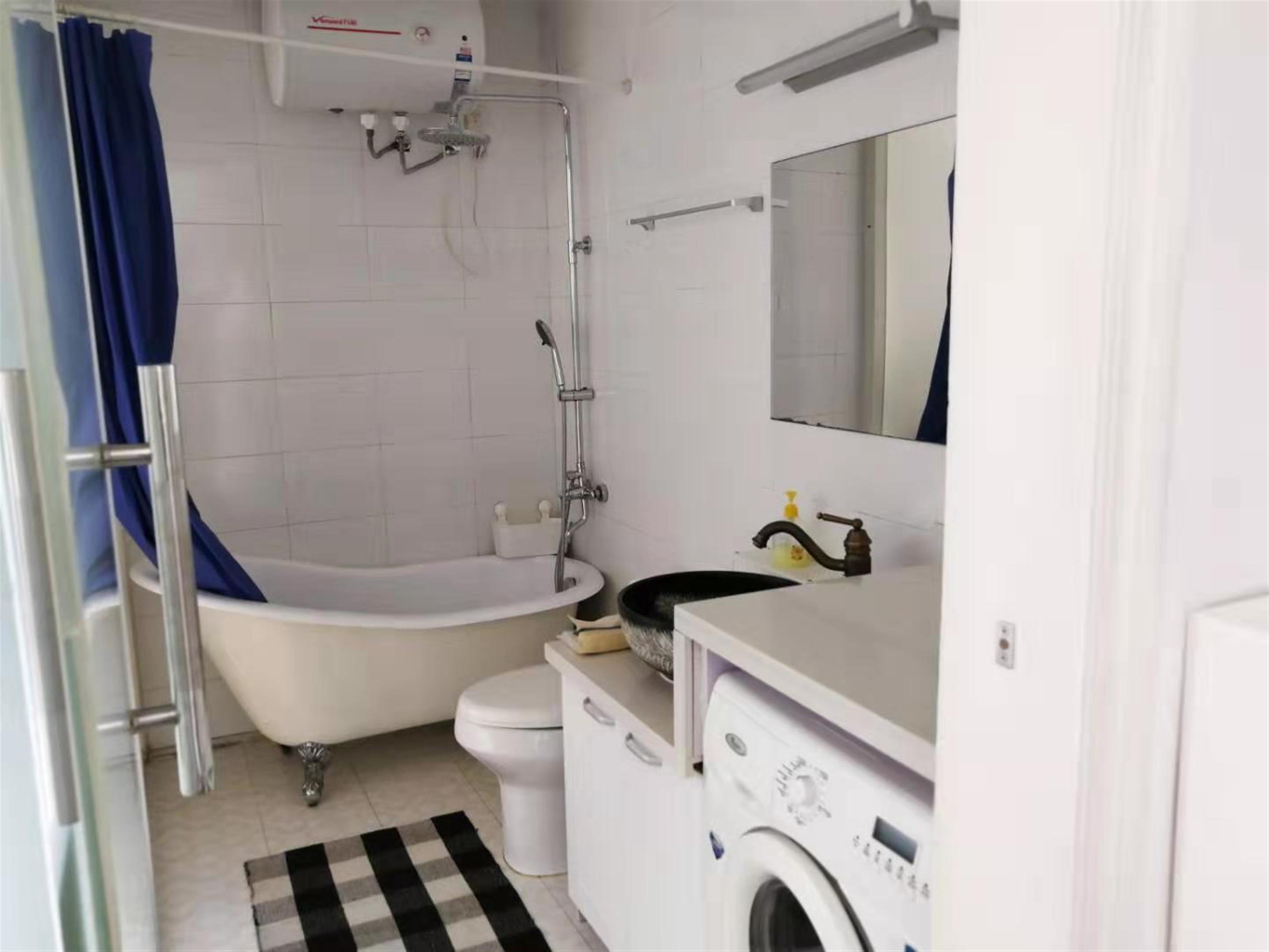 bathtub Cozy Bright Quiet 1BR Downtown Lane House Apartment Near LN 13 for Rent in Shanghai