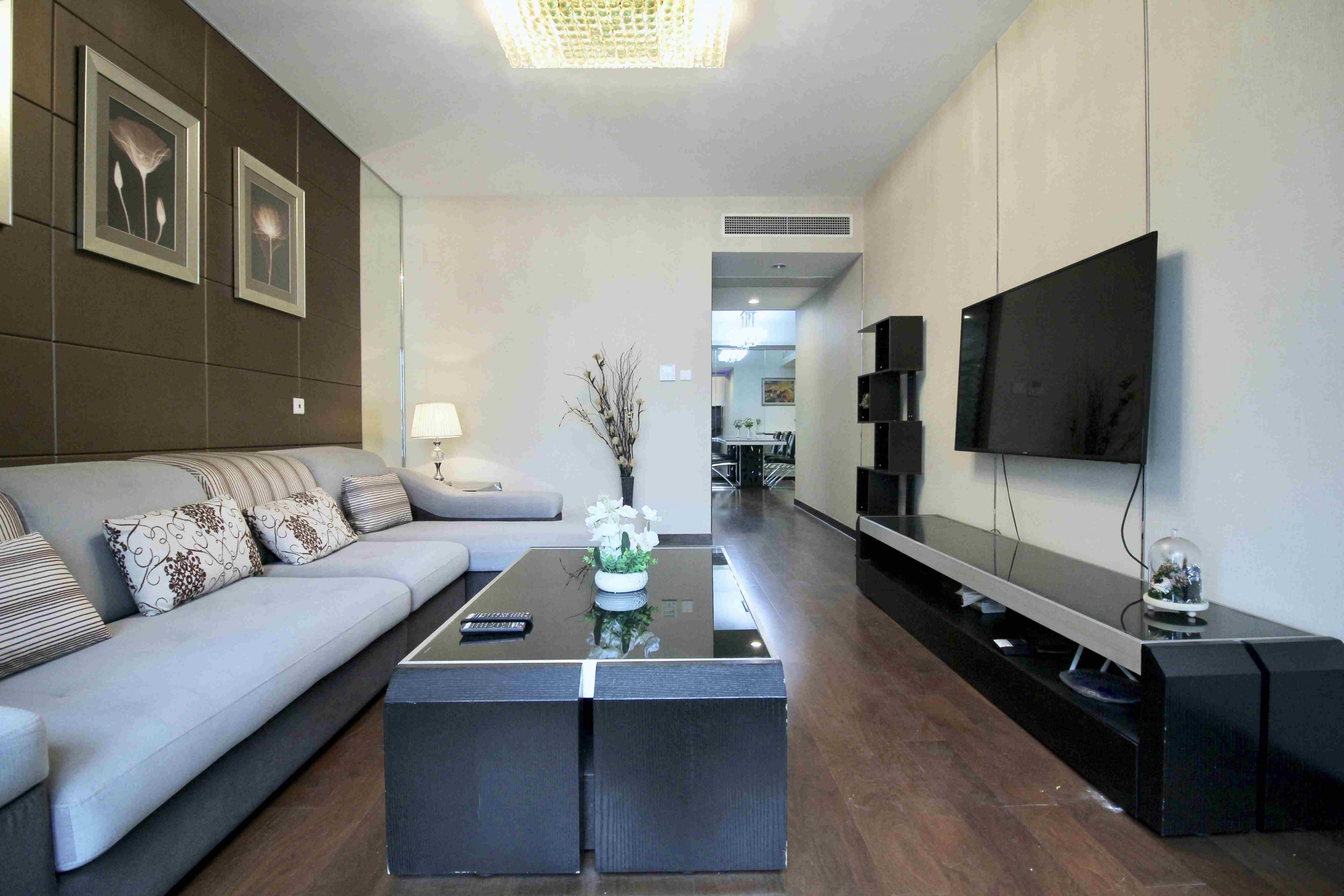 spacious Bright Spacious Classy 2BR Apt nr LN 2/7 for Rent in Shanghai’s Jing’an