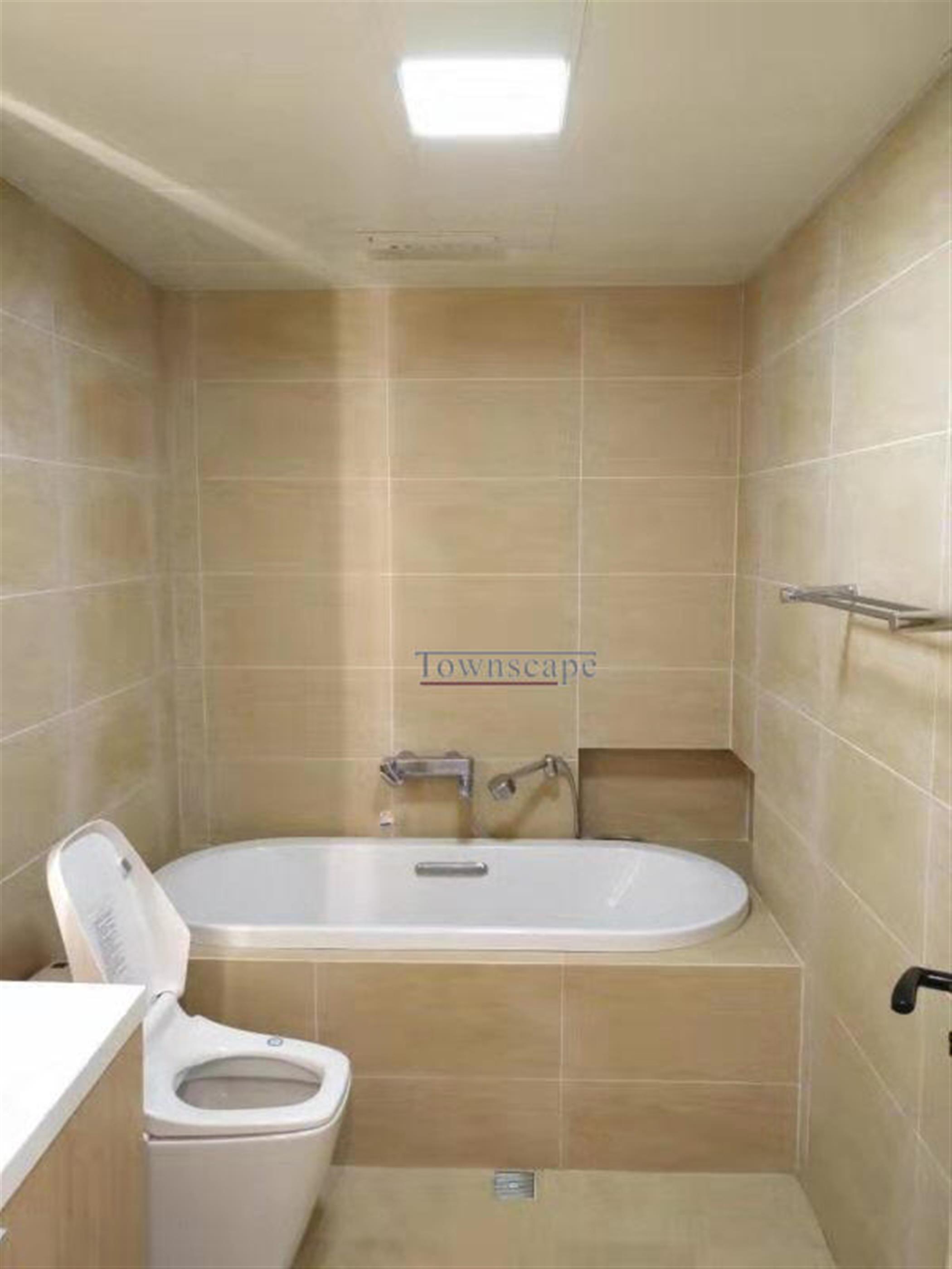 bathtub Comfortable Xintiandi 2BR Apartment nr LN 8/10/13 for Rent in Shanghai