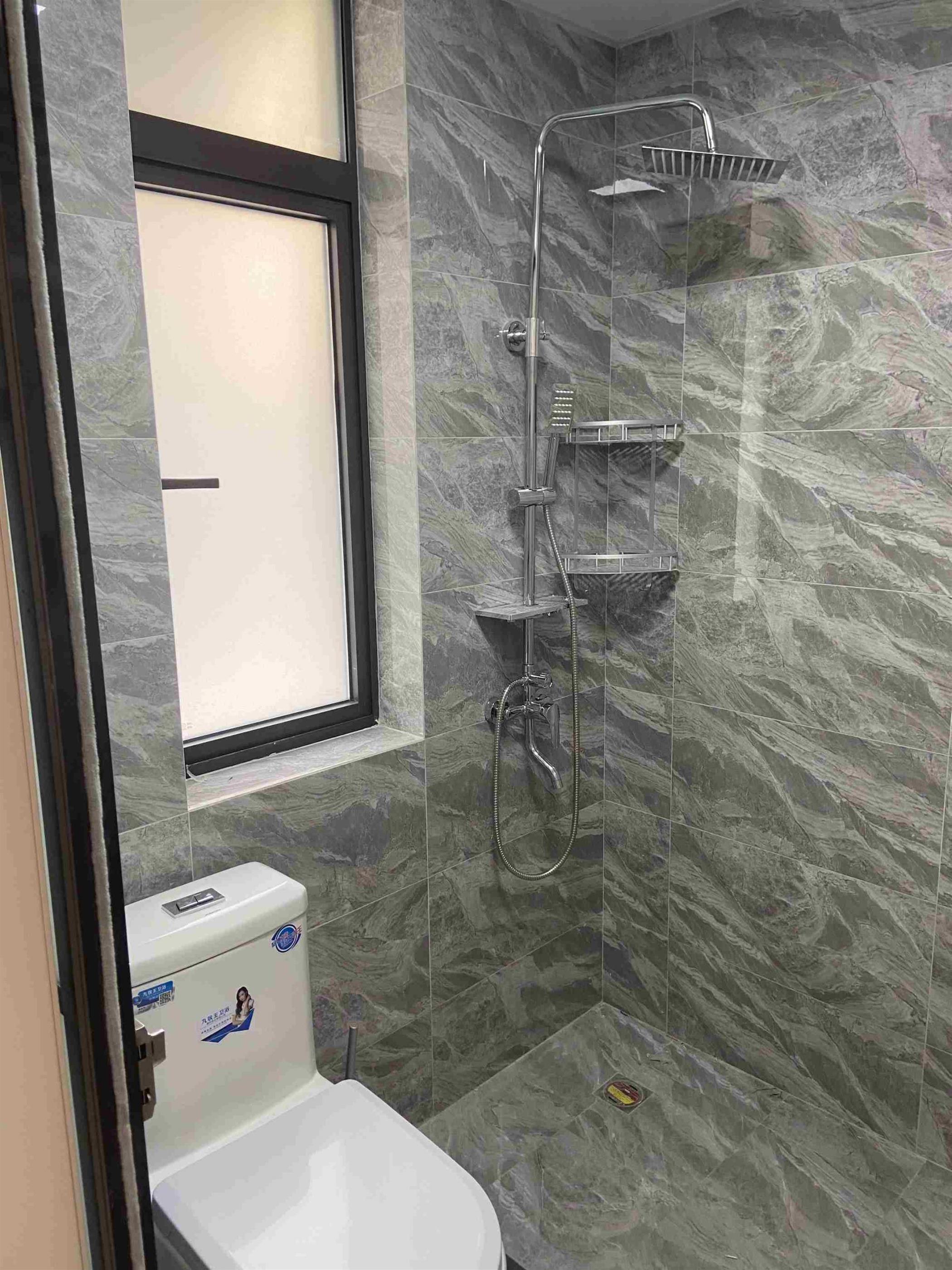 large shower Convenient Jiashan Mkt 1F 1BR Apartment nr LN 1/9/10/12 for Rent in Shanghai’s FFC