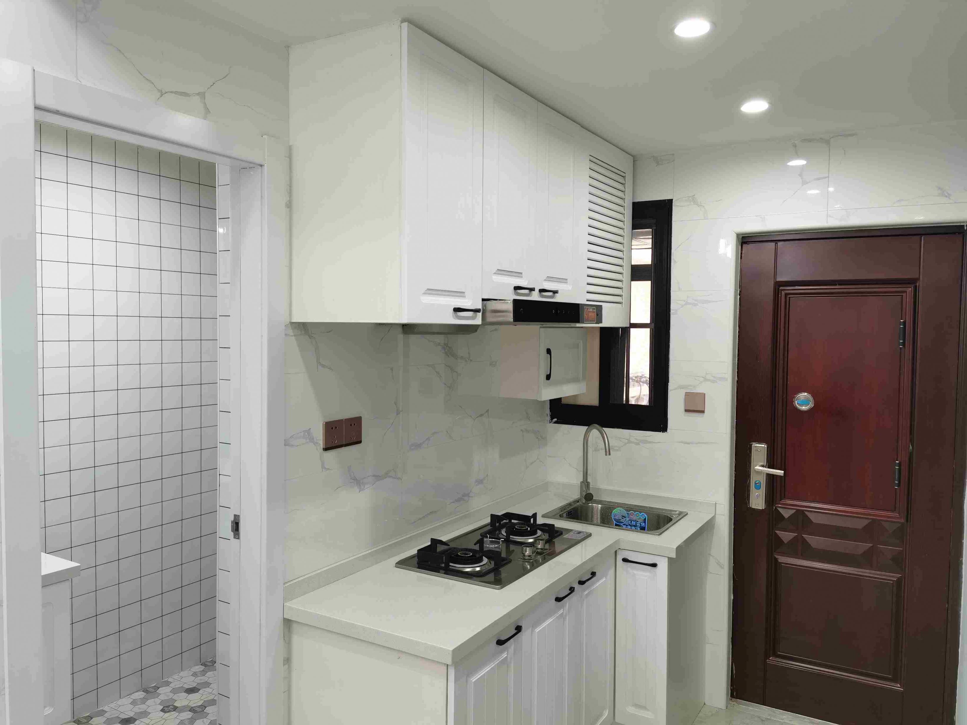 Open Kitchen Renovated Cozy 60sqm Fahuazhen Rd Apt nr LN 10/11 for Rent in Shanghai