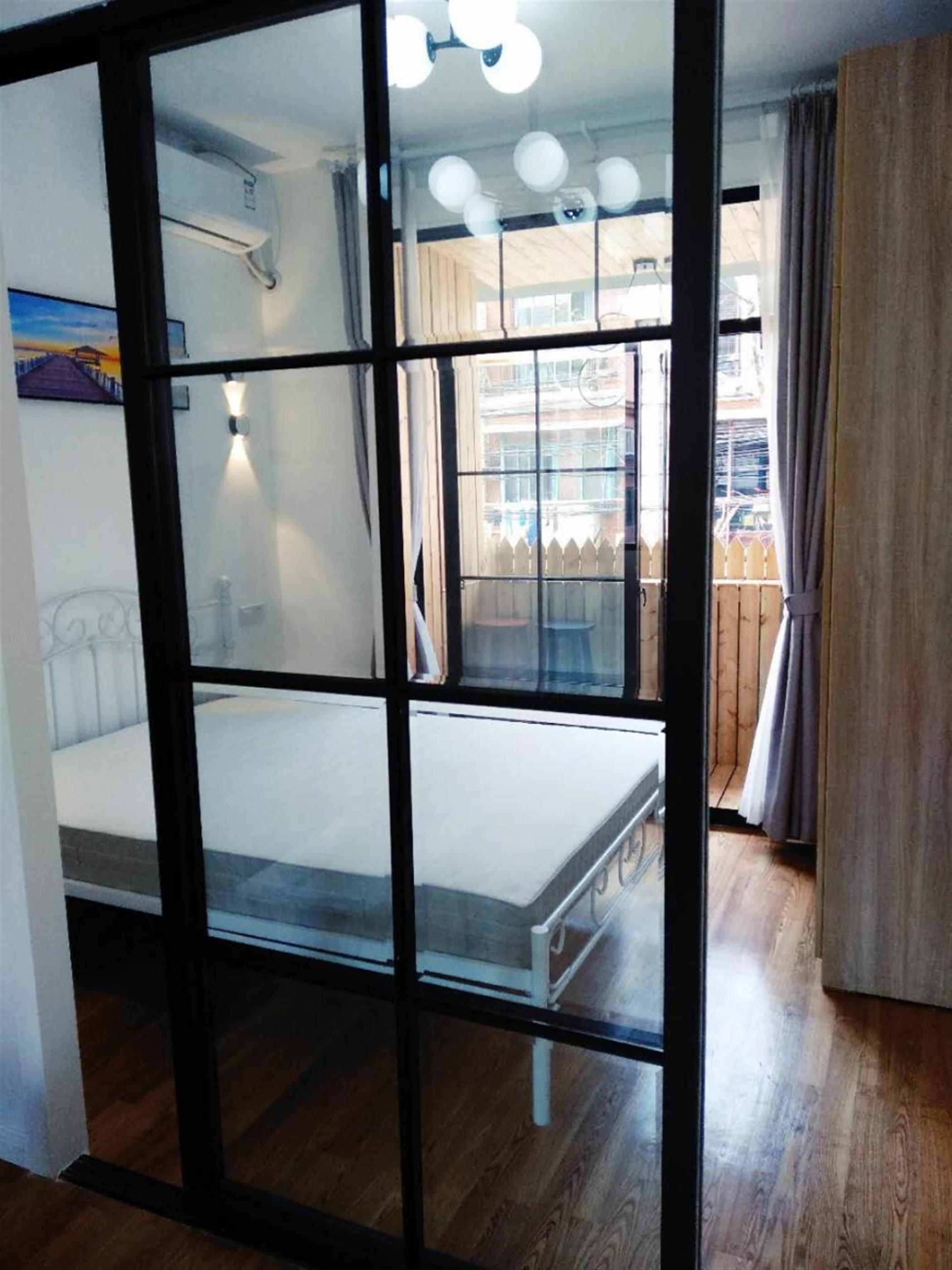 big windoes Renovated Cozy Affordable FFC 1BR Apt nr Jiashan Mkt LN9/12 for Rent in Shanghai