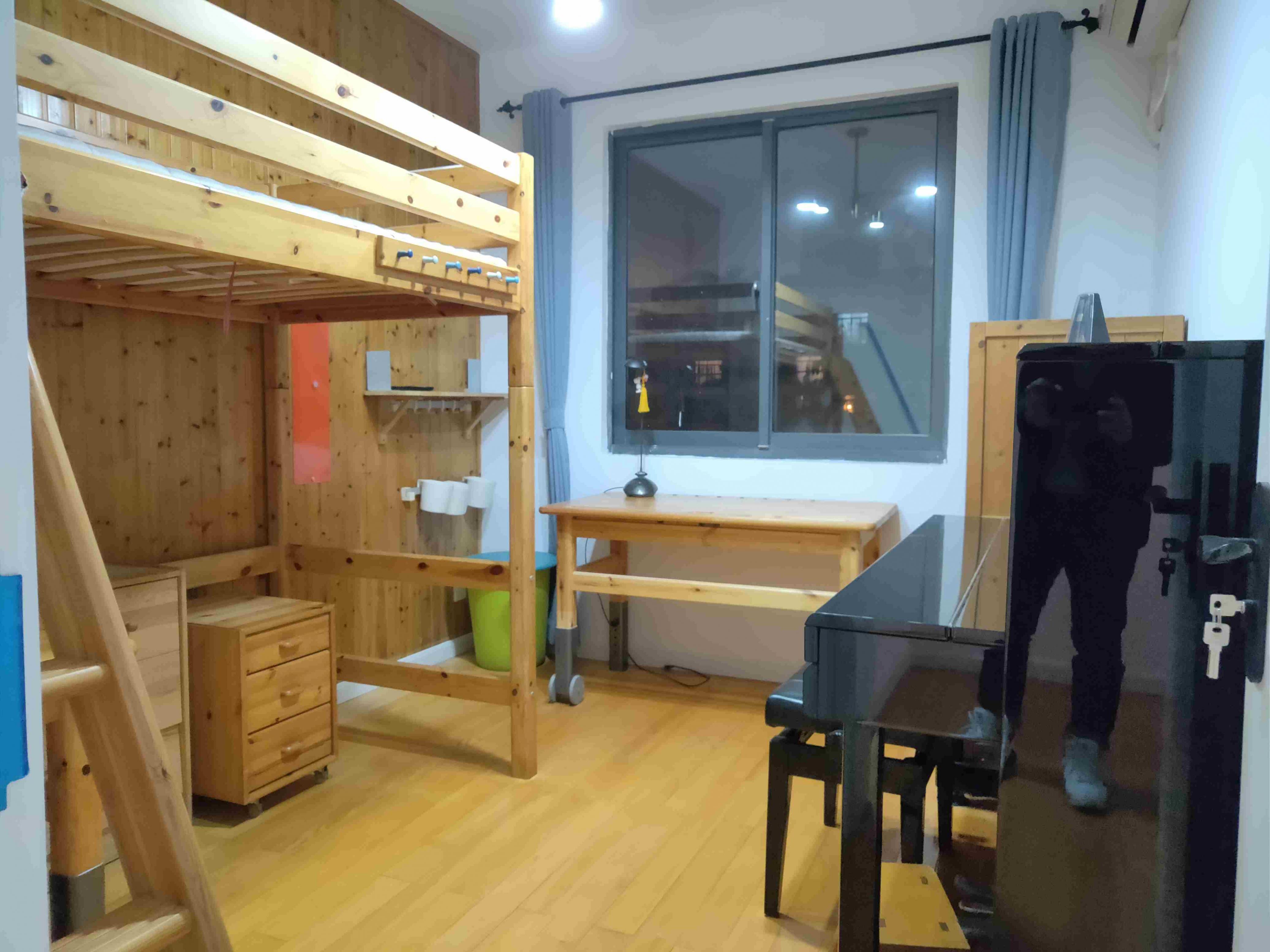 kid\ width= Spacious Affordable 3BR Apt nr River & LN 3/11/12 for Rent in Shanghai