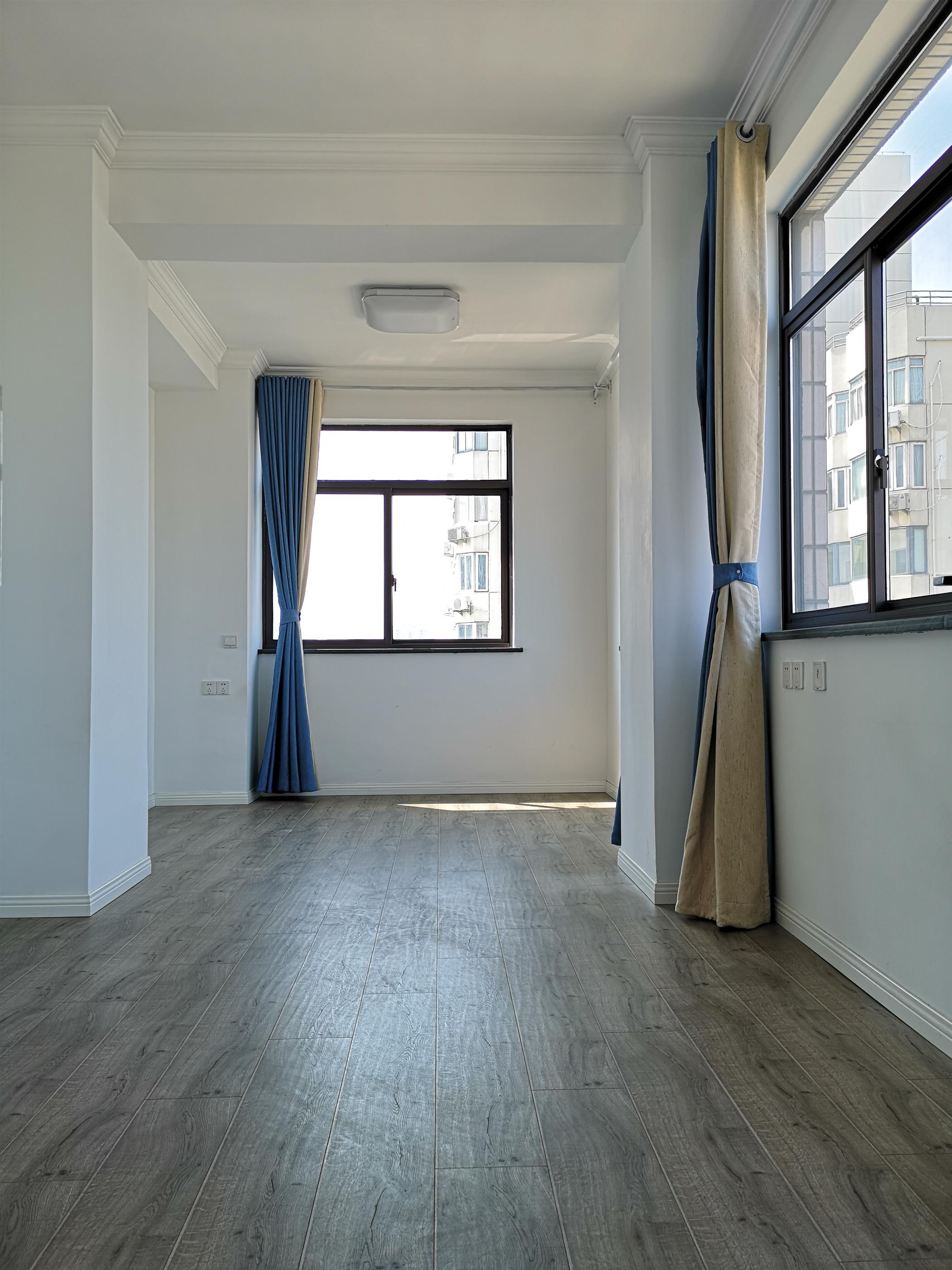 large rooms  Newly Renovated Spacious 3BR FFC/Xujiahui Apt nr LN 1/7/9/11 for Rent in Shanghai