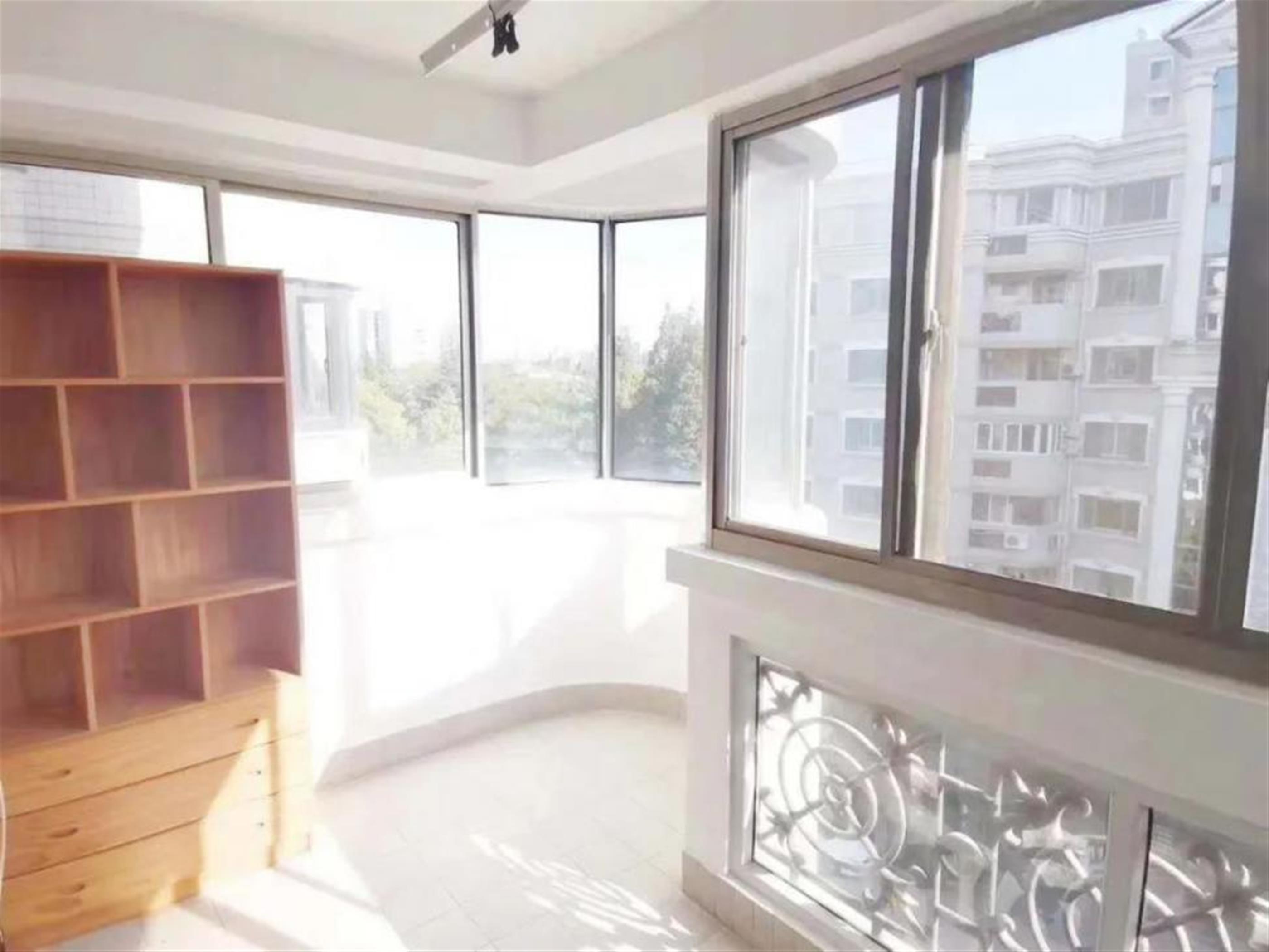 Curved balcony Bright Spacious 2BR Mandarine City Apartment Nr LN 10 for Rent in Shanghai