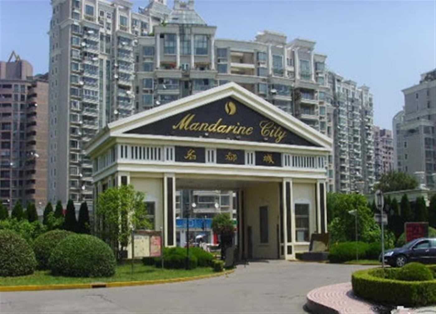 Bright Spacious 2BR Mandarine City Apartment Nr LN 10 for Rent in