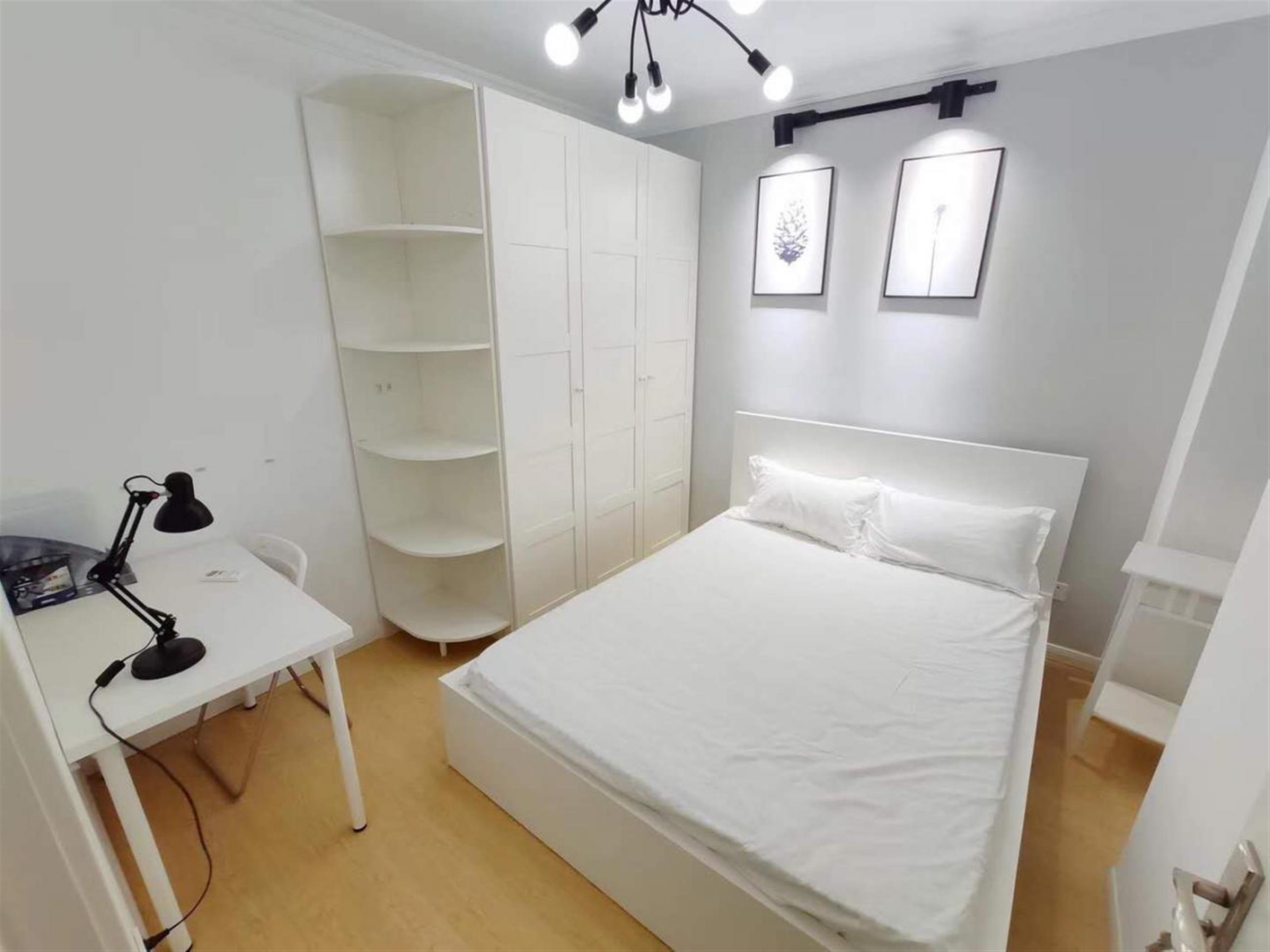bright rooms Bright Clean Affordable Huaihai Road 2BR Apt Nr LN 1/10/12/13 for Rent in Shanghai